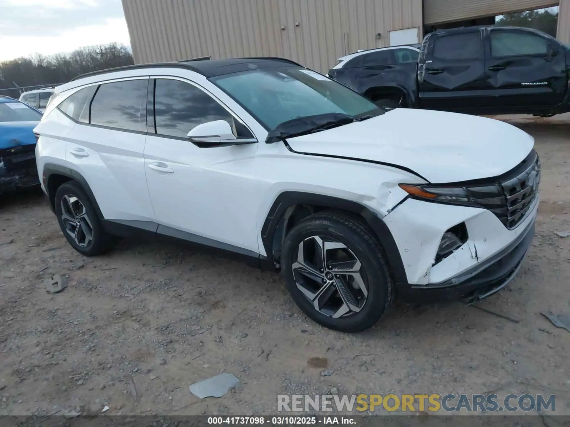 1 Photograph of a damaged car 5NMJE3AE1NH133360 HYUNDAI TUCSON 2022