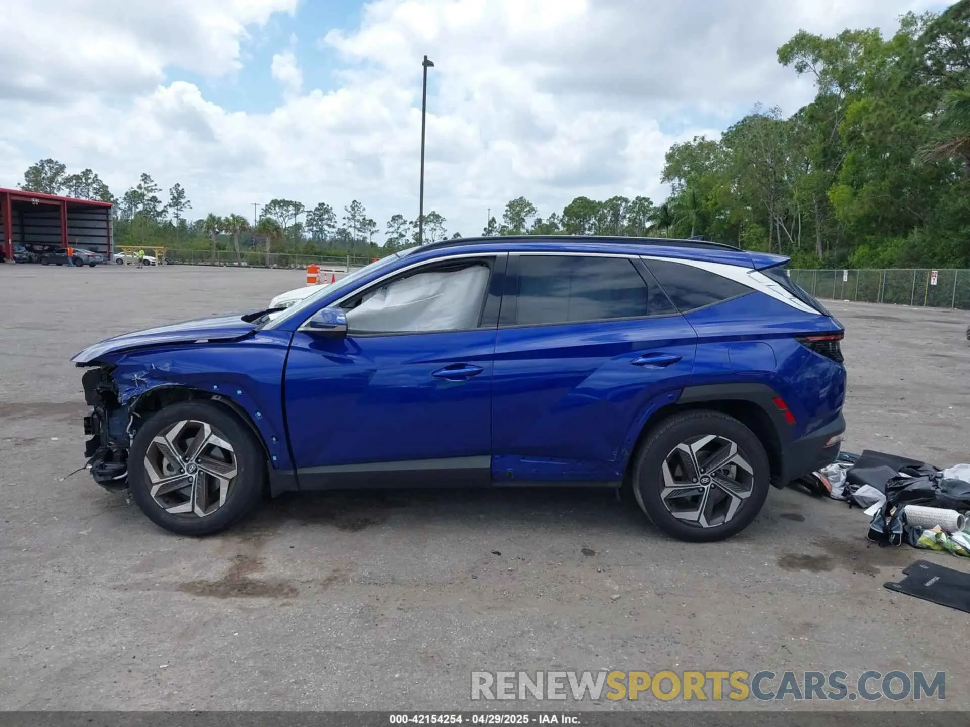 14 Photograph of a damaged car 5NMJE3AE1NH133973 HYUNDAI TUCSON 2022