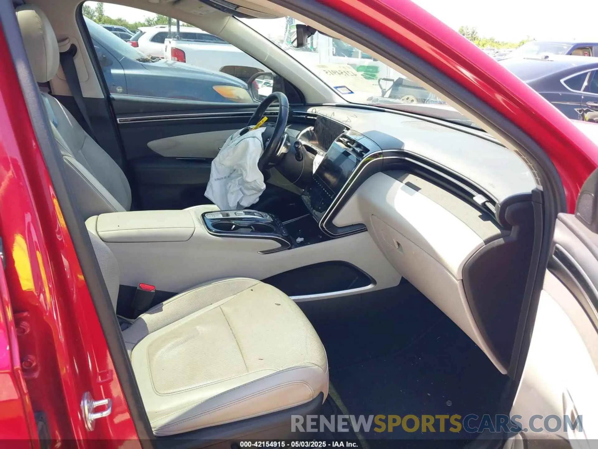 5 Photograph of a damaged car 5NMJE3AE2NH035339 HYUNDAI TUCSON 2022