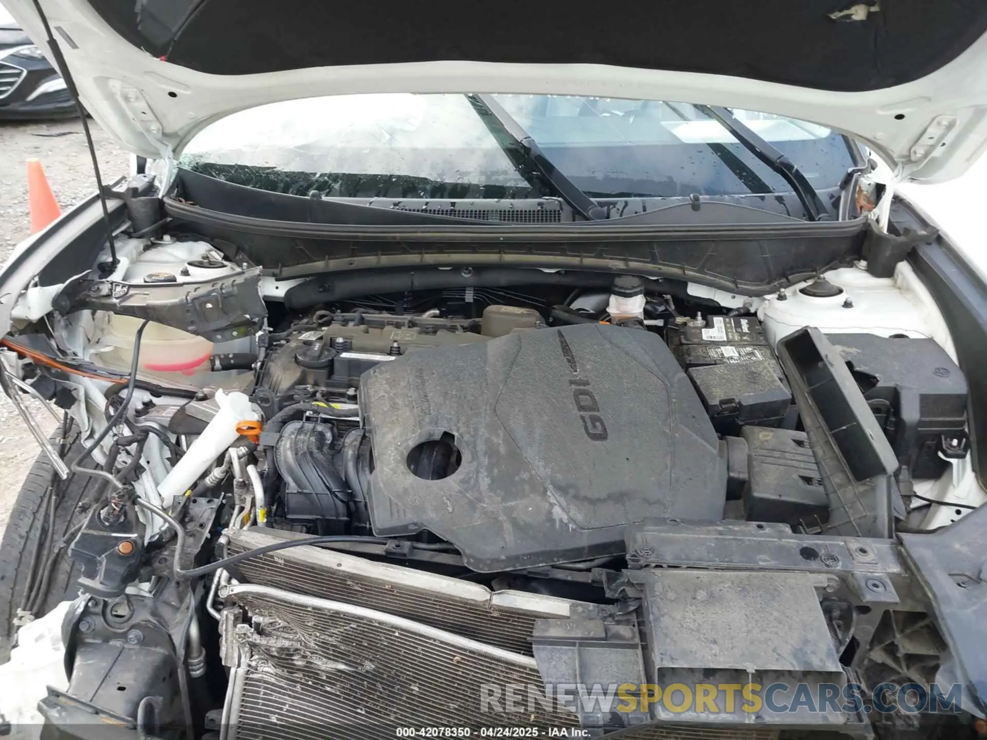 10 Photograph of a damaged car 5NMJE3AE3NH009168 HYUNDAI TUCSON 2022