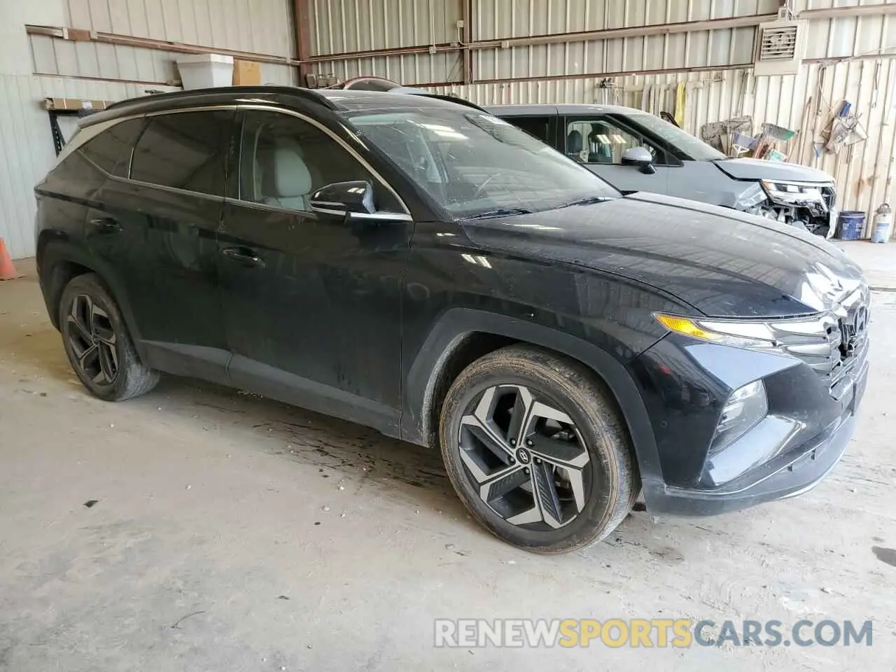 4 Photograph of a damaged car 5NMJE3AE4NH013021 HYUNDAI TUCSON 2022