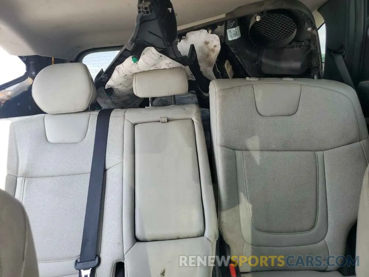 10 Photograph of a damaged car 5NMJE3AE4NH022754 HYUNDAI TUCSON 2022