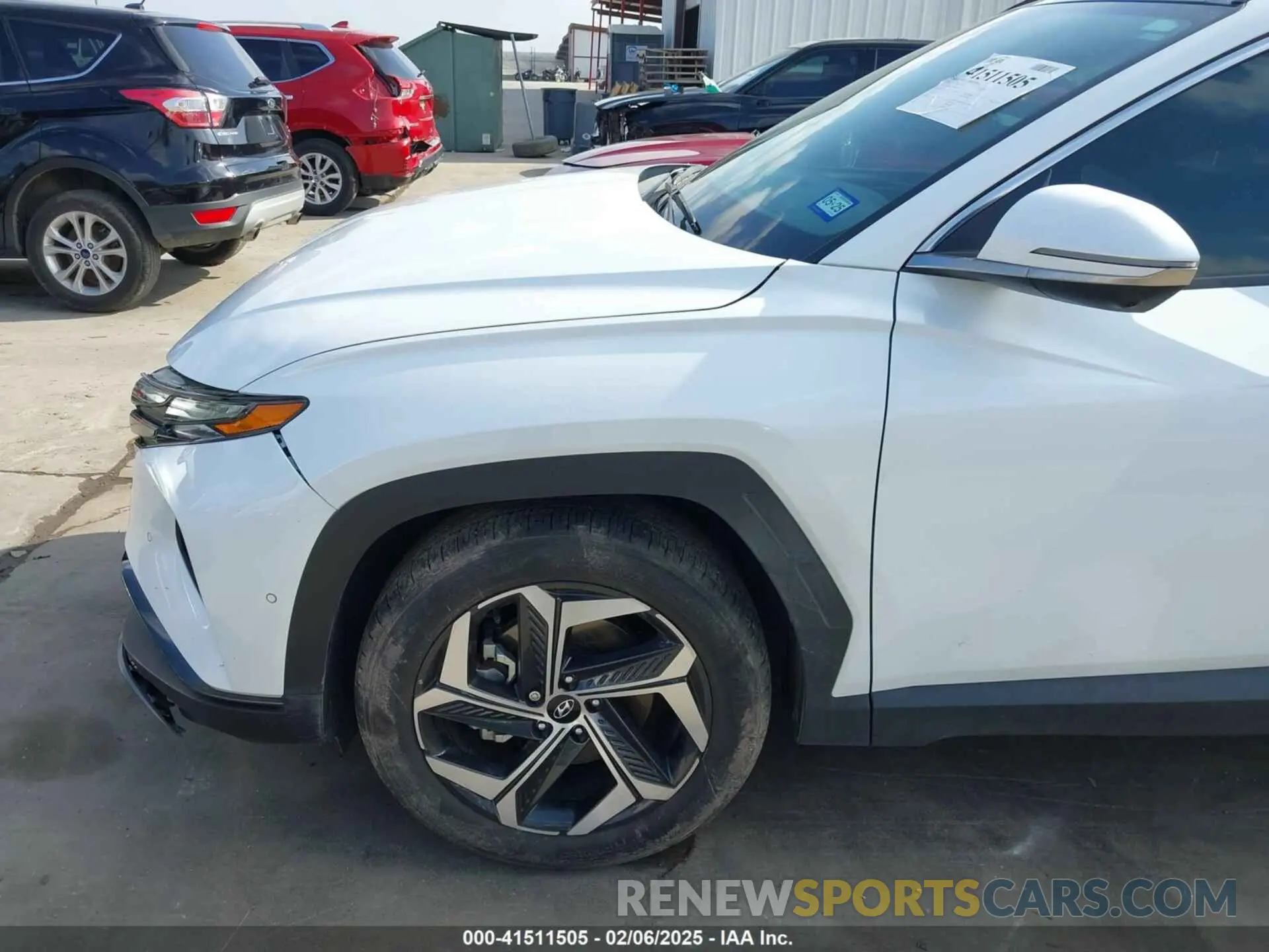 18 Photograph of a damaged car 5NMJE3AE5NH140327 HYUNDAI TUCSON 2022