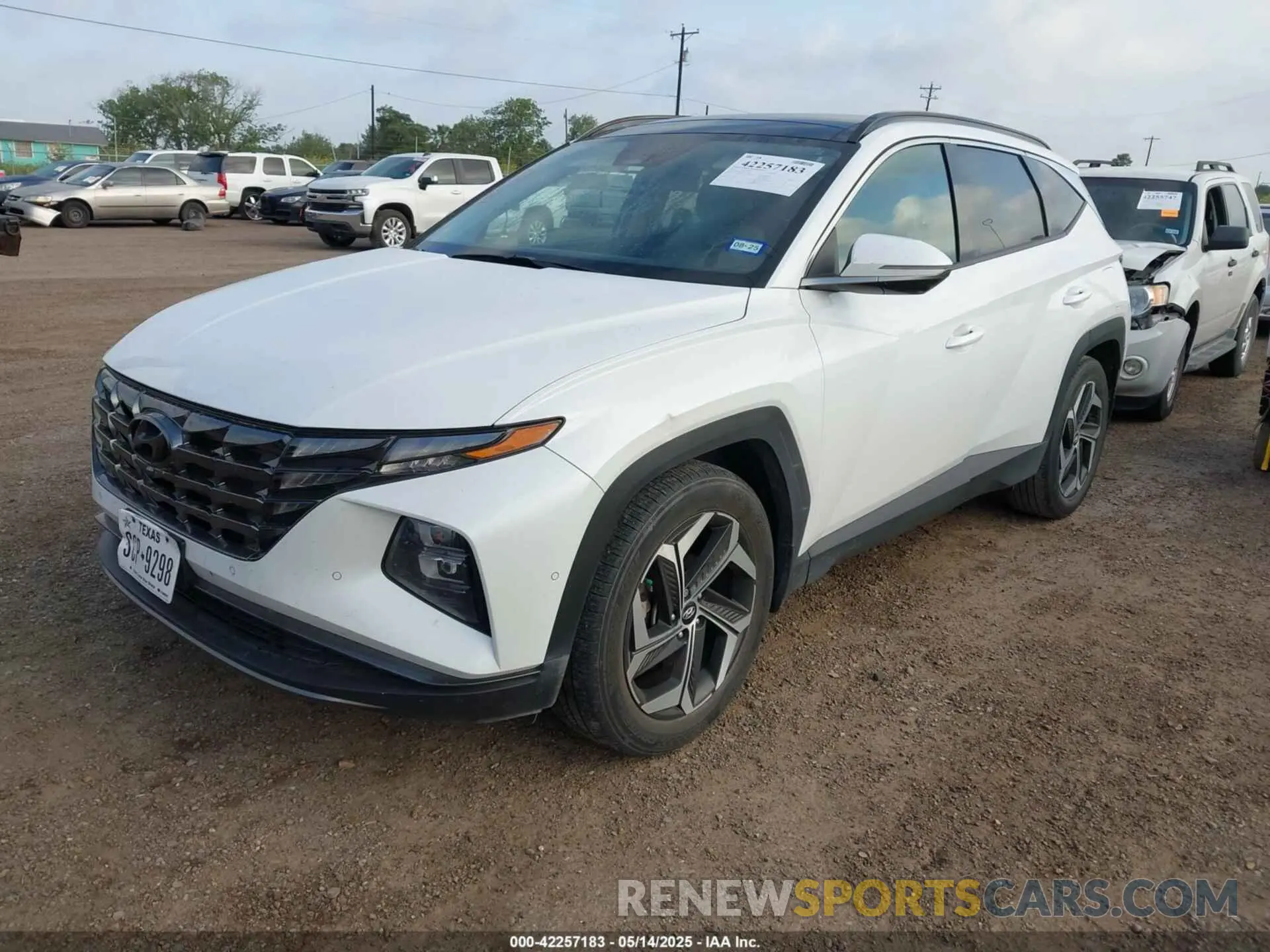 2 Photograph of a damaged car 5NMJE3AE5NH157922 HYUNDAI TUCSON 2022