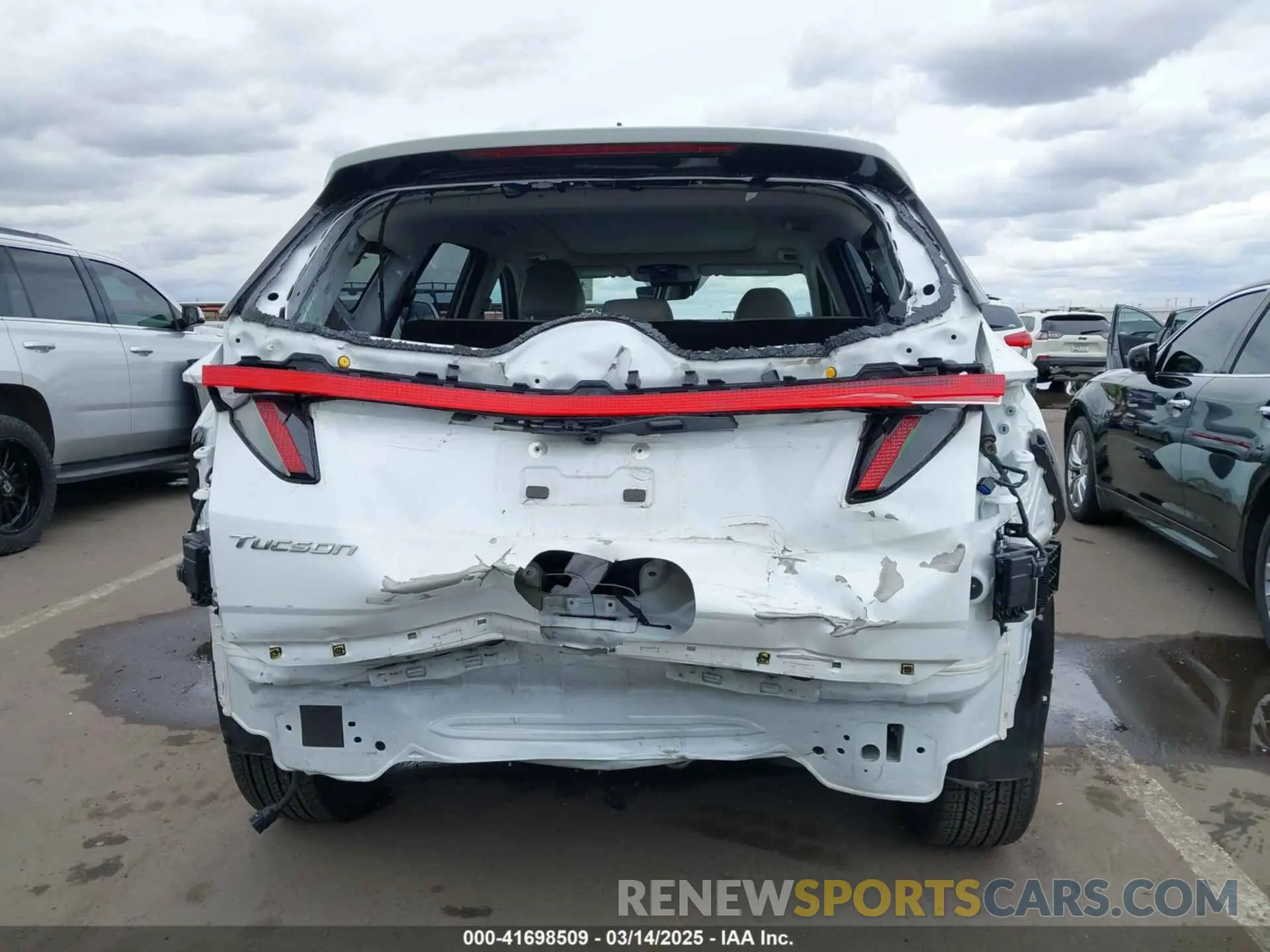 6 Photograph of a damaged car 5NMJE3AE6NH013862 HYUNDAI TUCSON 2022