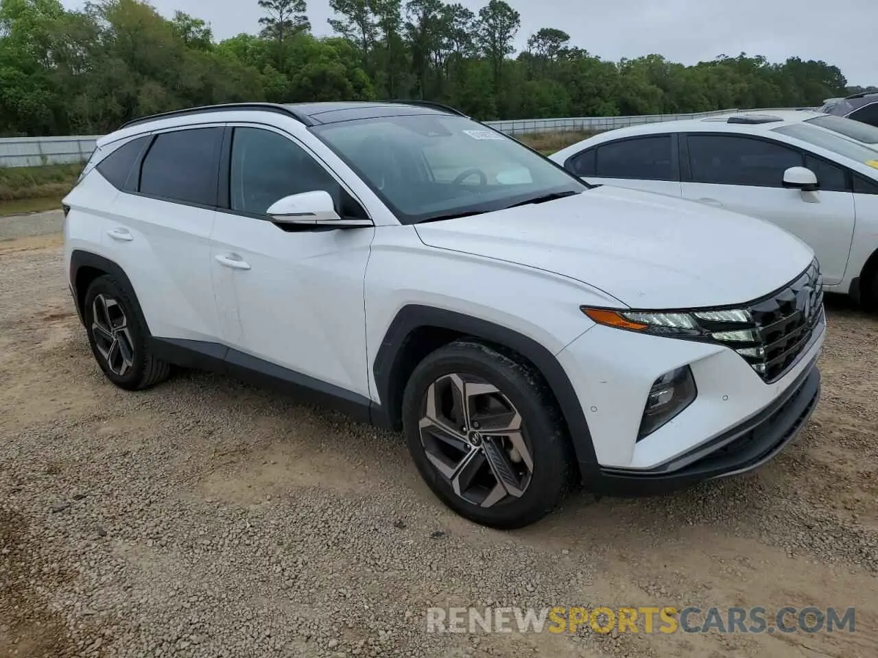 4 Photograph of a damaged car 5NMJE3AE8NH051934 HYUNDAI TUCSON 2022