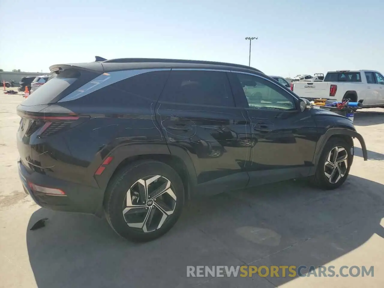 3 Photograph of a damaged car 5NMJE3AE8NH060309 HYUNDAI TUCSON 2022