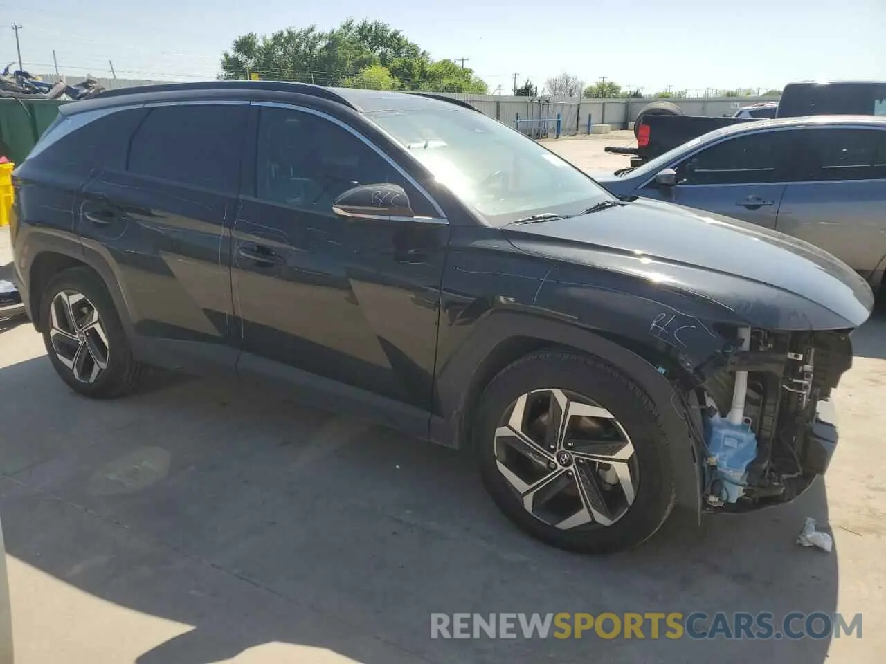 4 Photograph of a damaged car 5NMJE3AE8NH060309 HYUNDAI TUCSON 2022