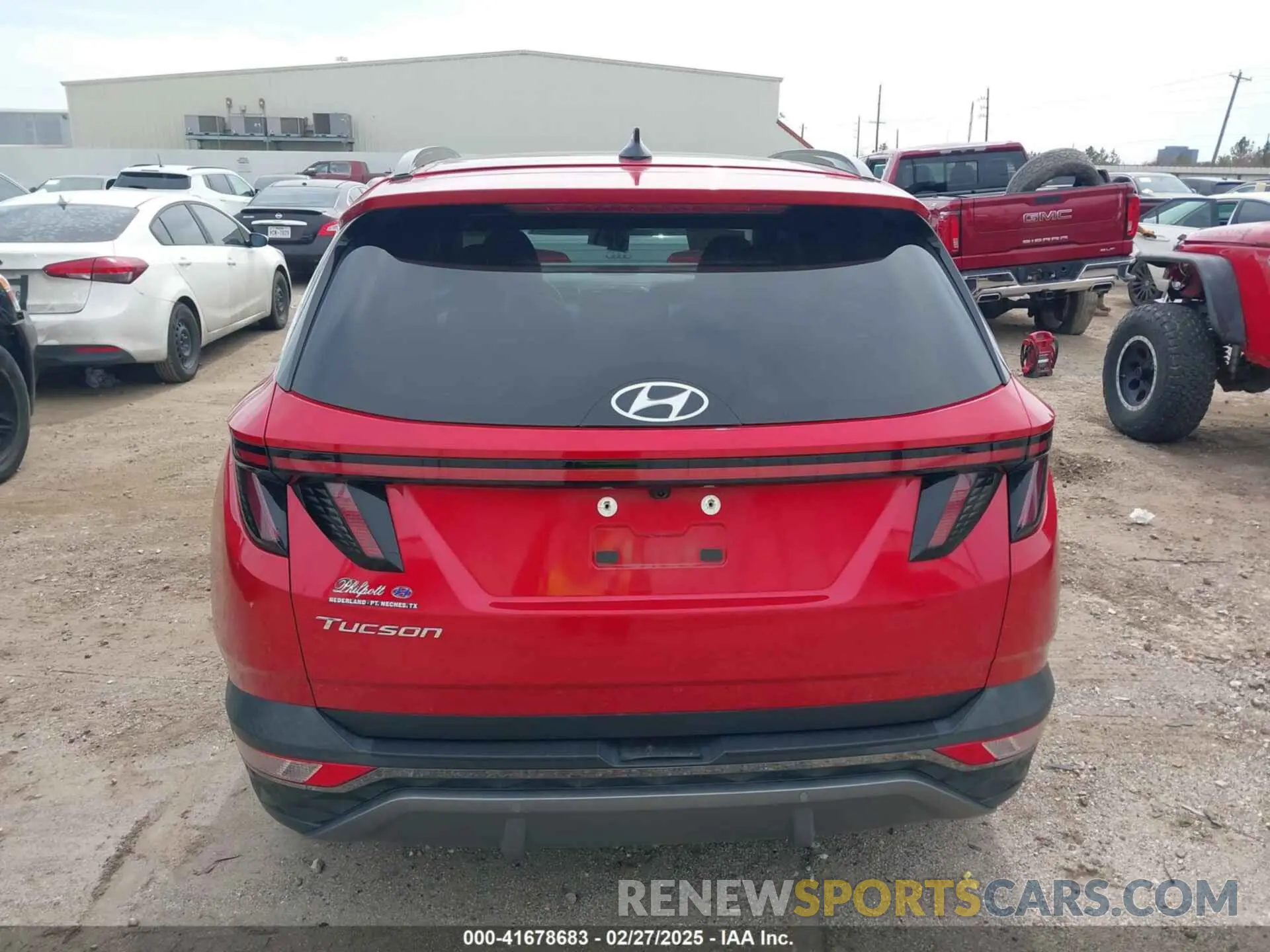 16 Photograph of a damaged car 5NMJE3AE9NH117679 HYUNDAI TUCSON 2022