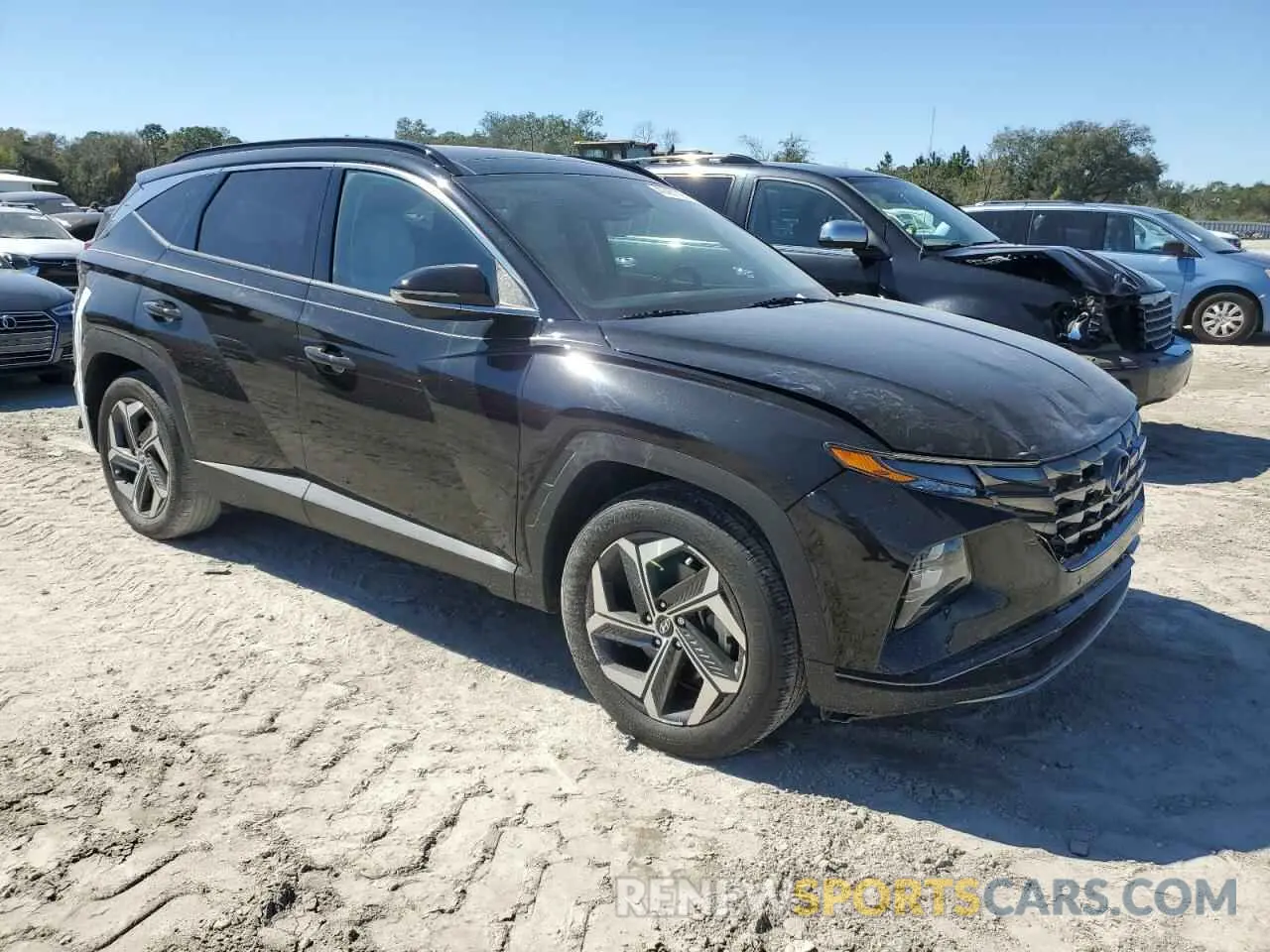 4 Photograph of a damaged car 5NMJE3AEXNH143921 HYUNDAI TUCSON 2022