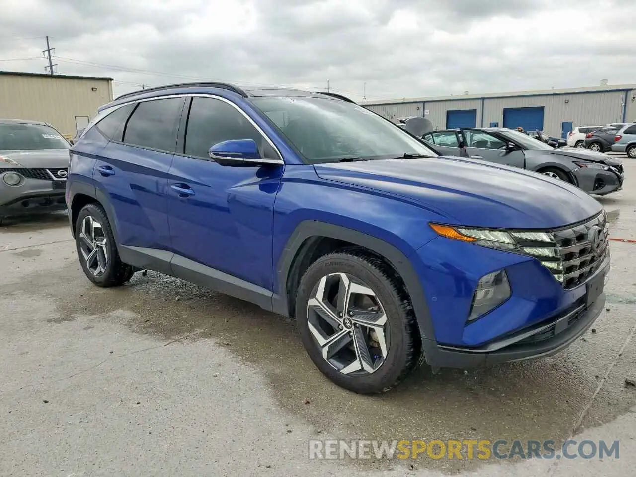 4 Photograph of a damaged car 5NMJE3AEXNH152313 HYUNDAI TUCSON 2022