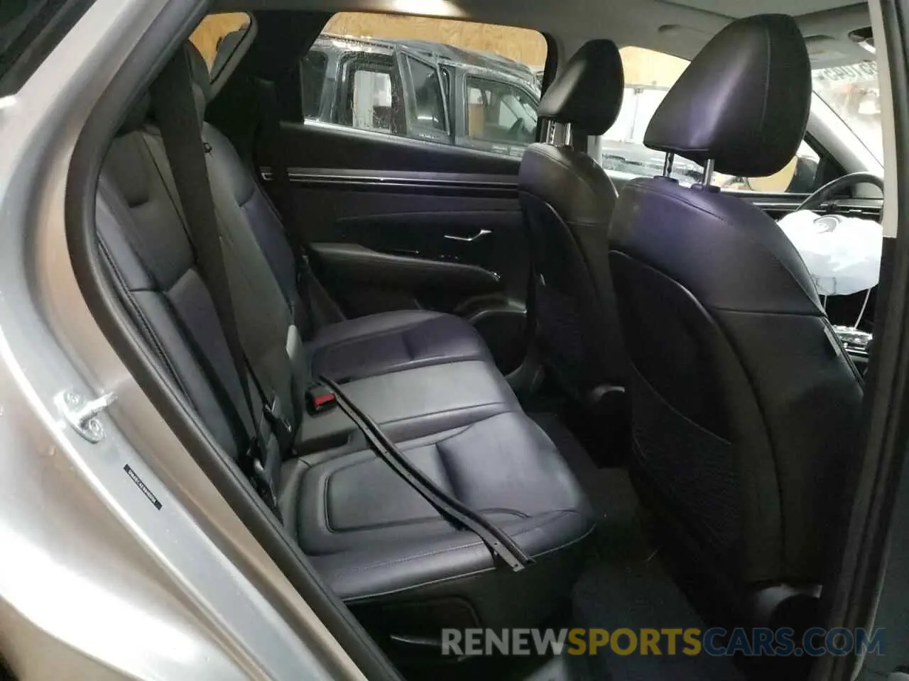 11 Photograph of a damaged car 5NMJECAE1NH101704 HYUNDAI TUCSON 2022