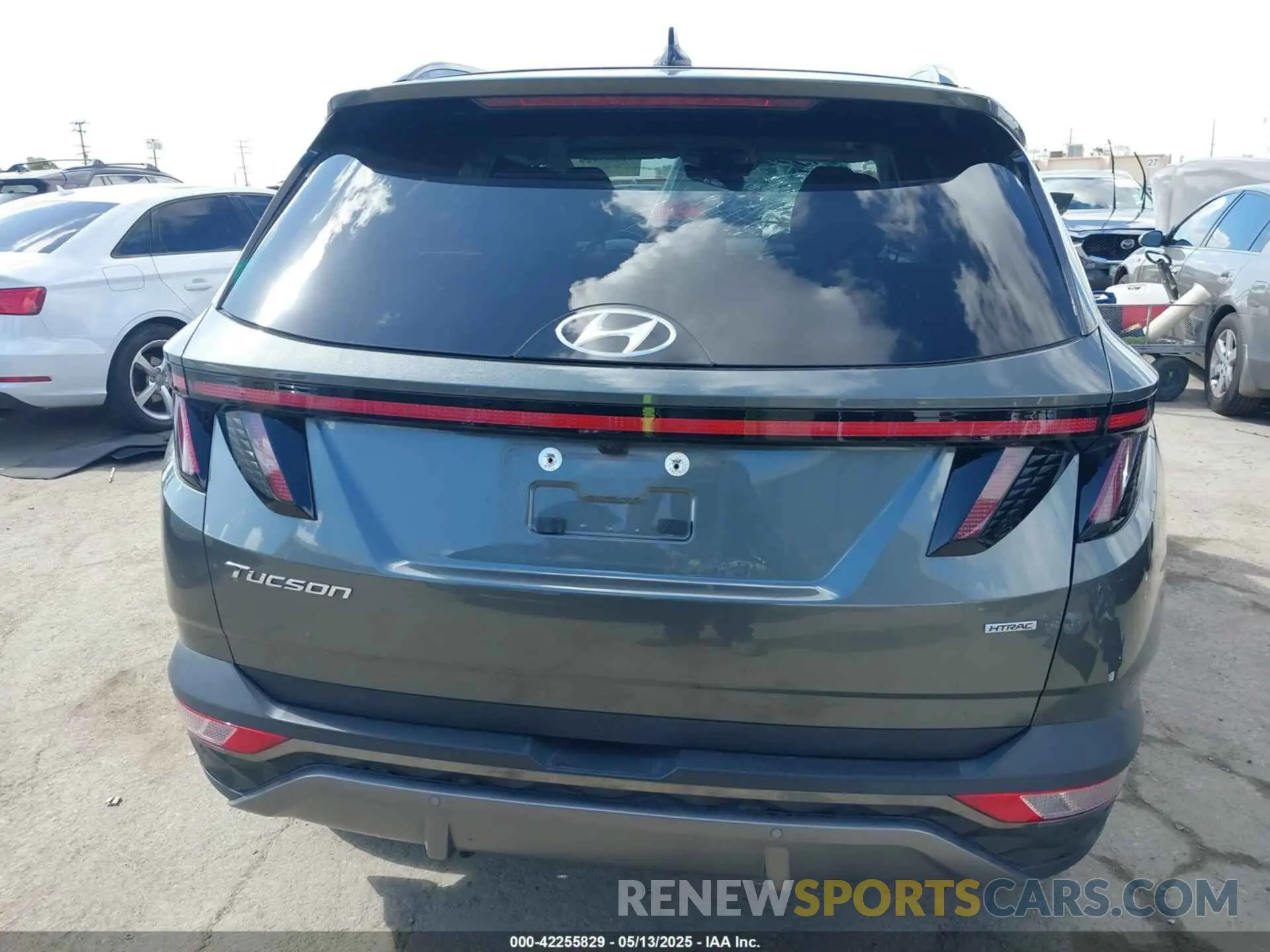 16 Photograph of a damaged car 5NMJECAE1NH113416 HYUNDAI TUCSON 2022