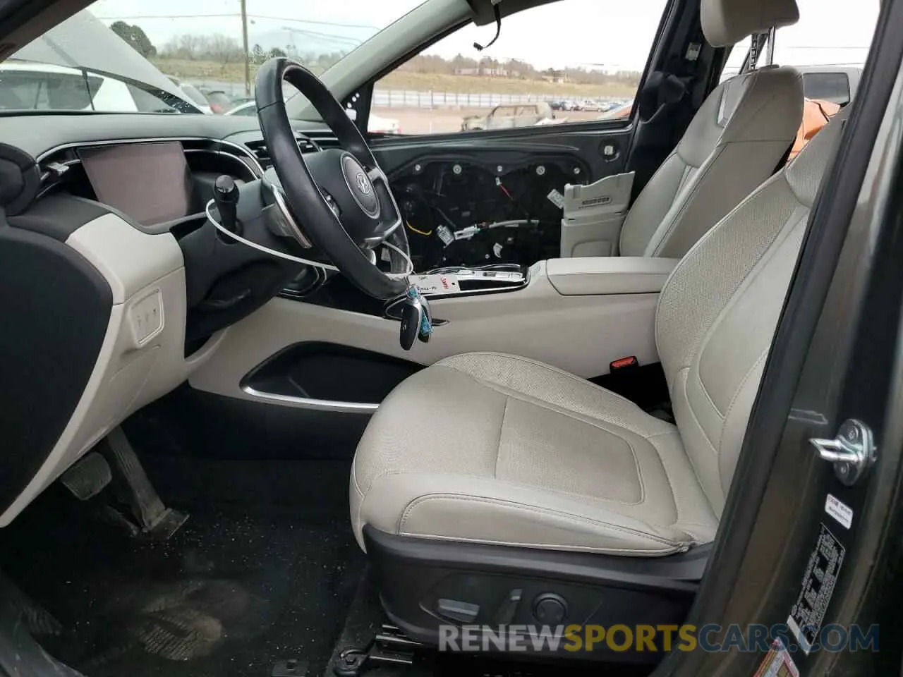 7 Photograph of a damaged car 5NMJECAE2NH042498 HYUNDAI TUCSON 2022