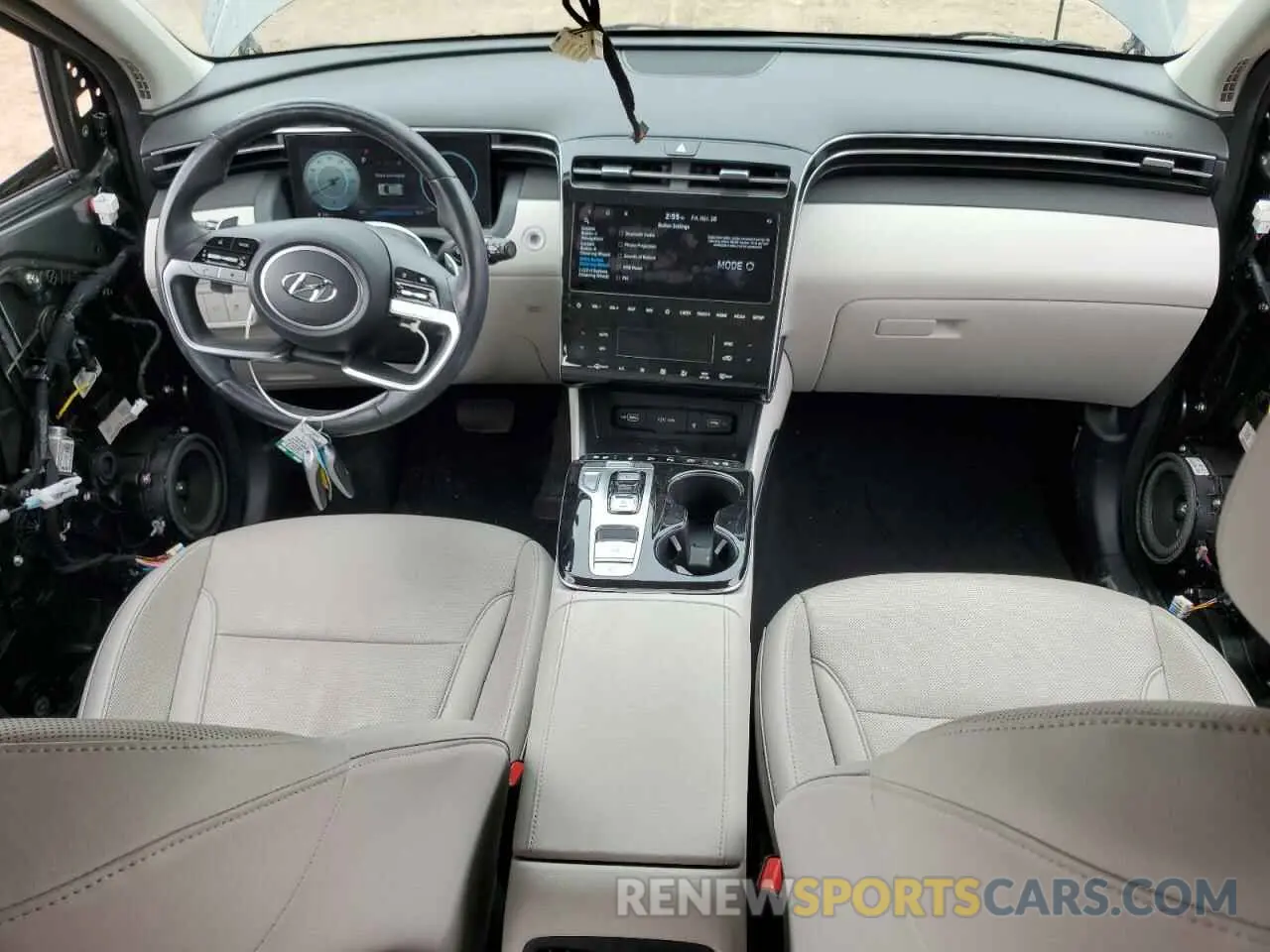 8 Photograph of a damaged car 5NMJECAE2NH042498 HYUNDAI TUCSON 2022