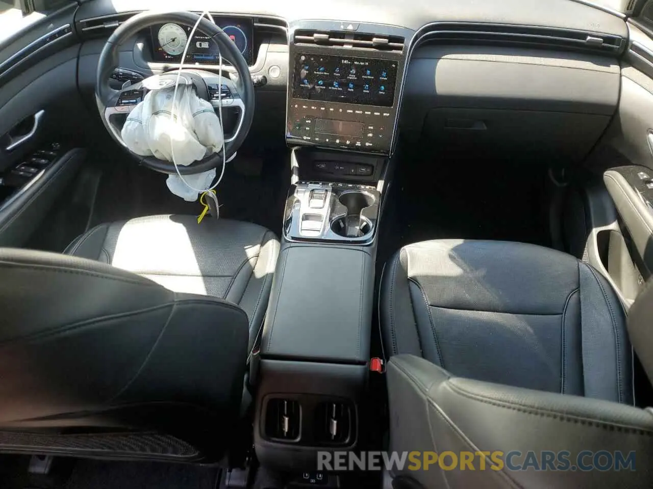 8 Photograph of a damaged car 5NMJECAE3NH122747 HYUNDAI TUCSON 2022