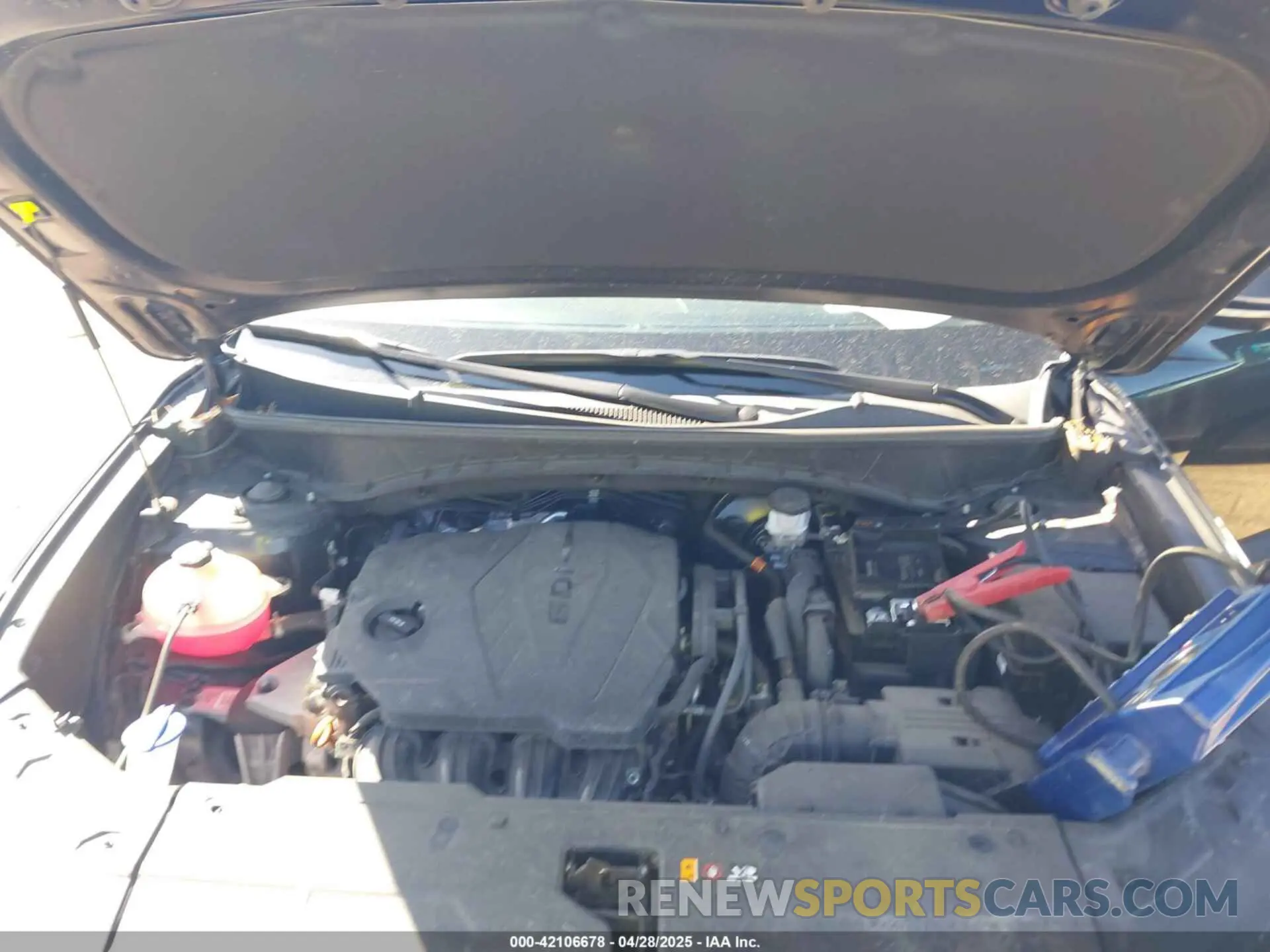 10 Photograph of a damaged car 5NMJECAE3NH143162 HYUNDAI TUCSON 2022