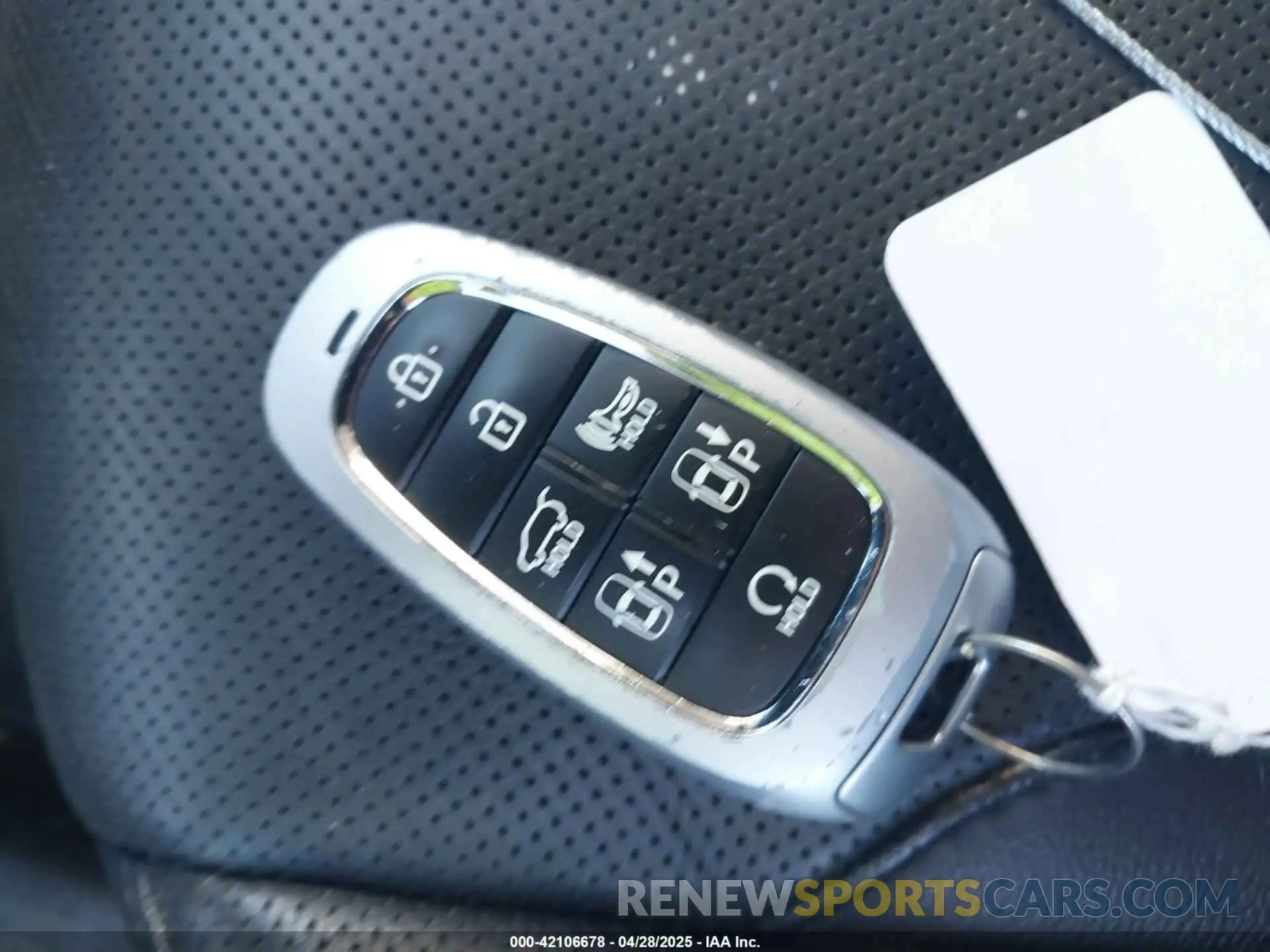 11 Photograph of a damaged car 5NMJECAE3NH143162 HYUNDAI TUCSON 2022