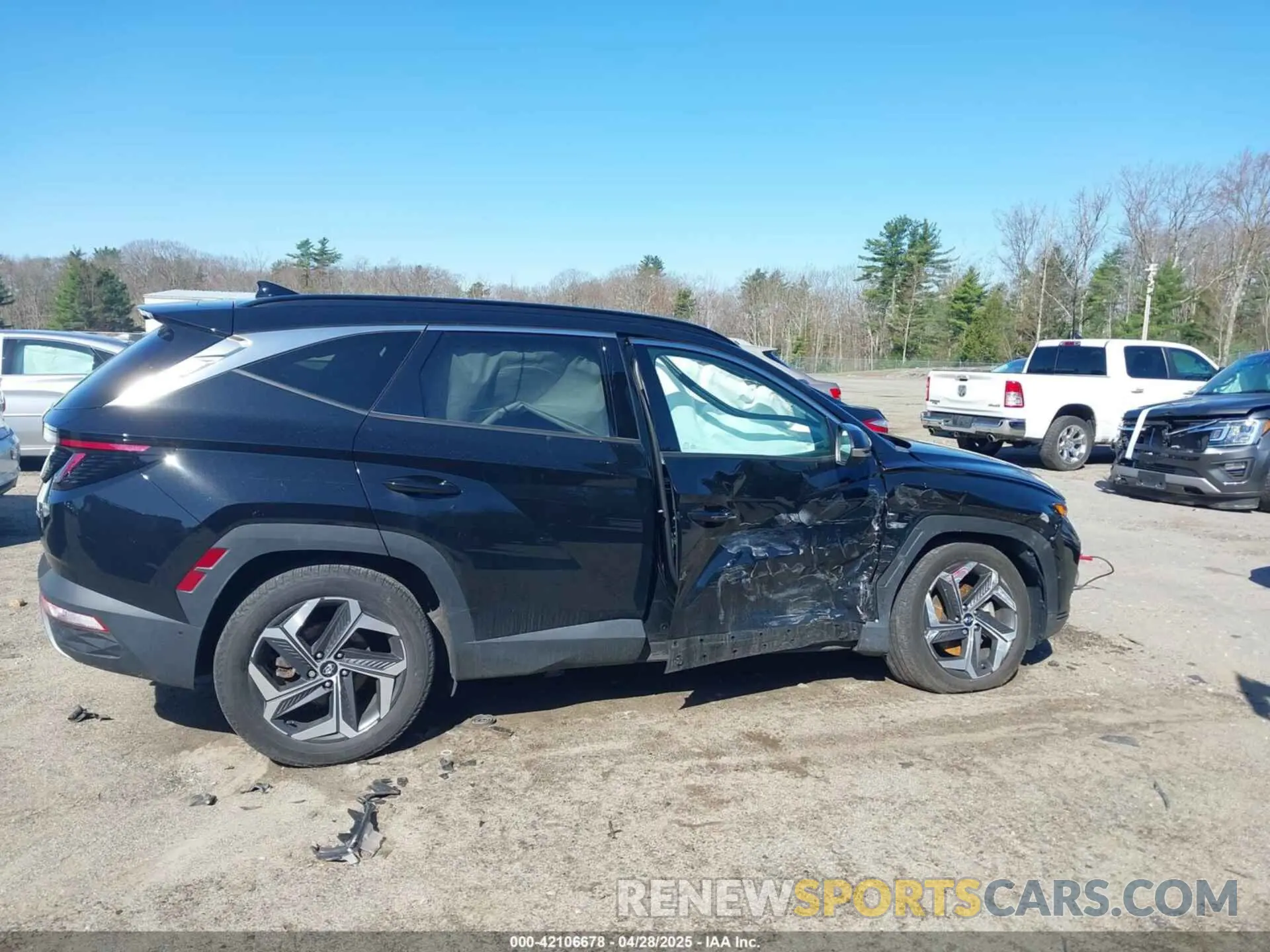 14 Photograph of a damaged car 5NMJECAE3NH143162 HYUNDAI TUCSON 2022