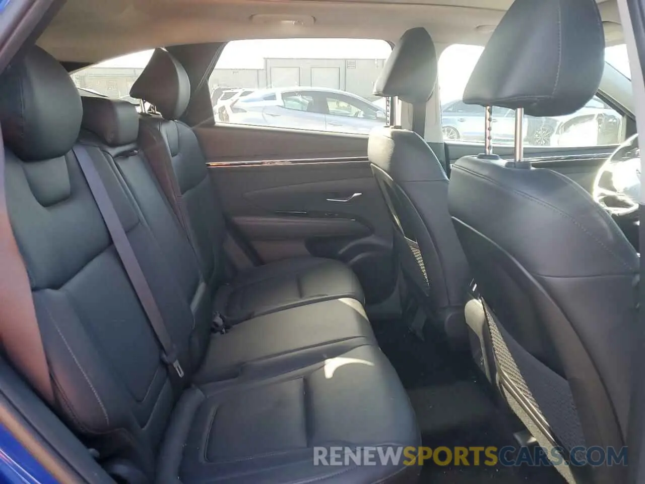 11 Photograph of a damaged car 5NMJECAE3NH150290 HYUNDAI TUCSON 2022