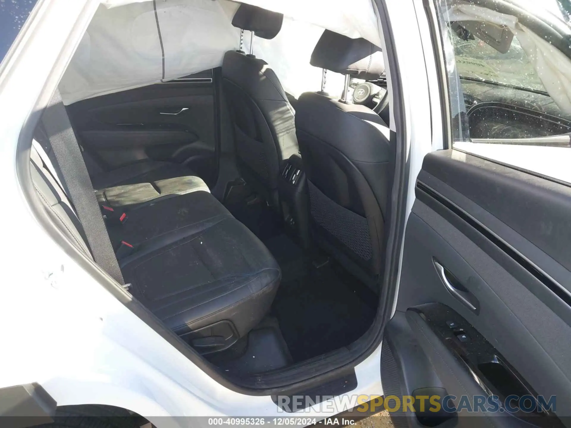 8 Photograph of a damaged car 5NMJECAE5NH027087 HYUNDAI TUCSON 2022