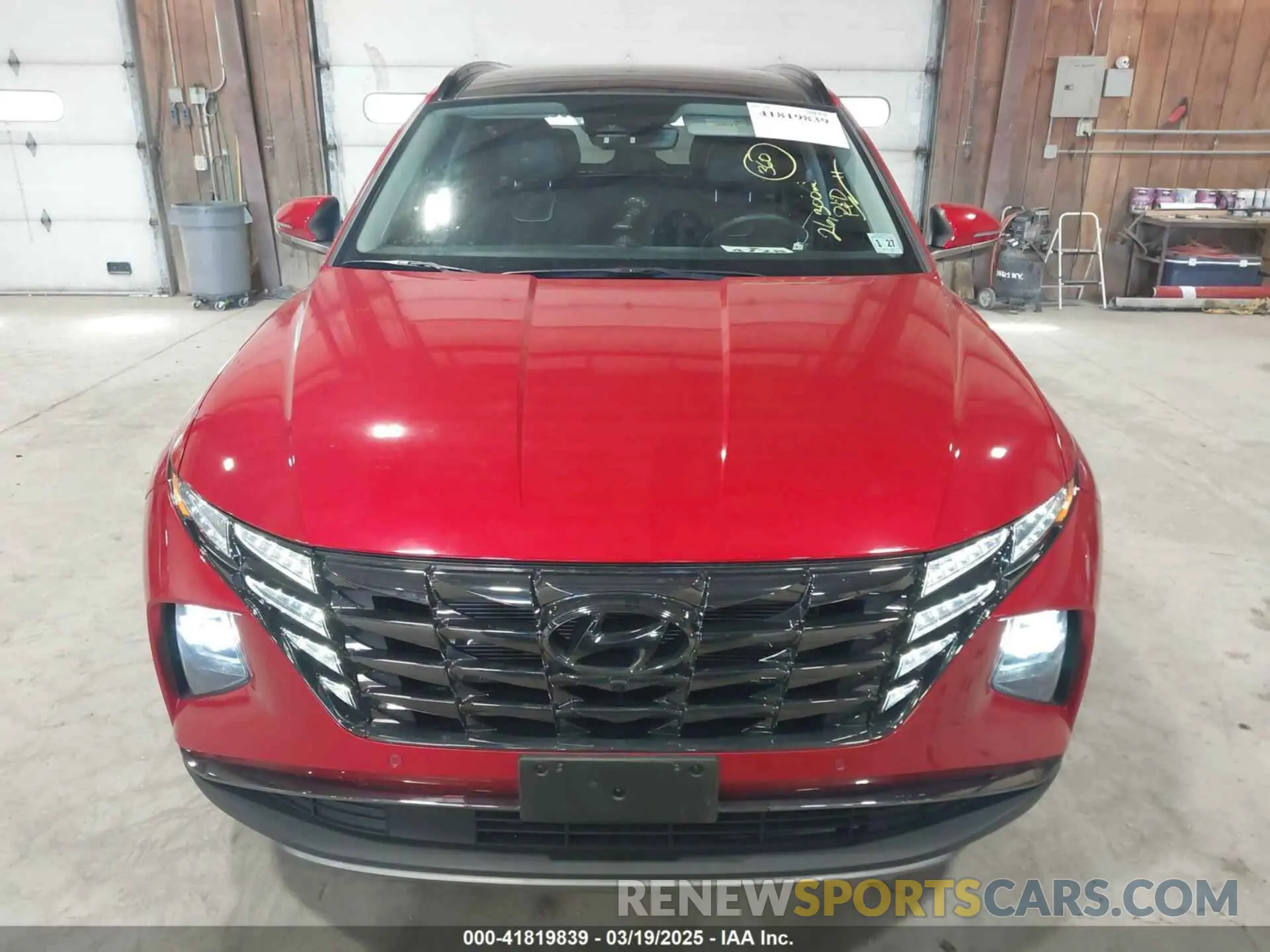 12 Photograph of a damaged car 5NMJECAE5NH080923 HYUNDAI TUCSON 2022
