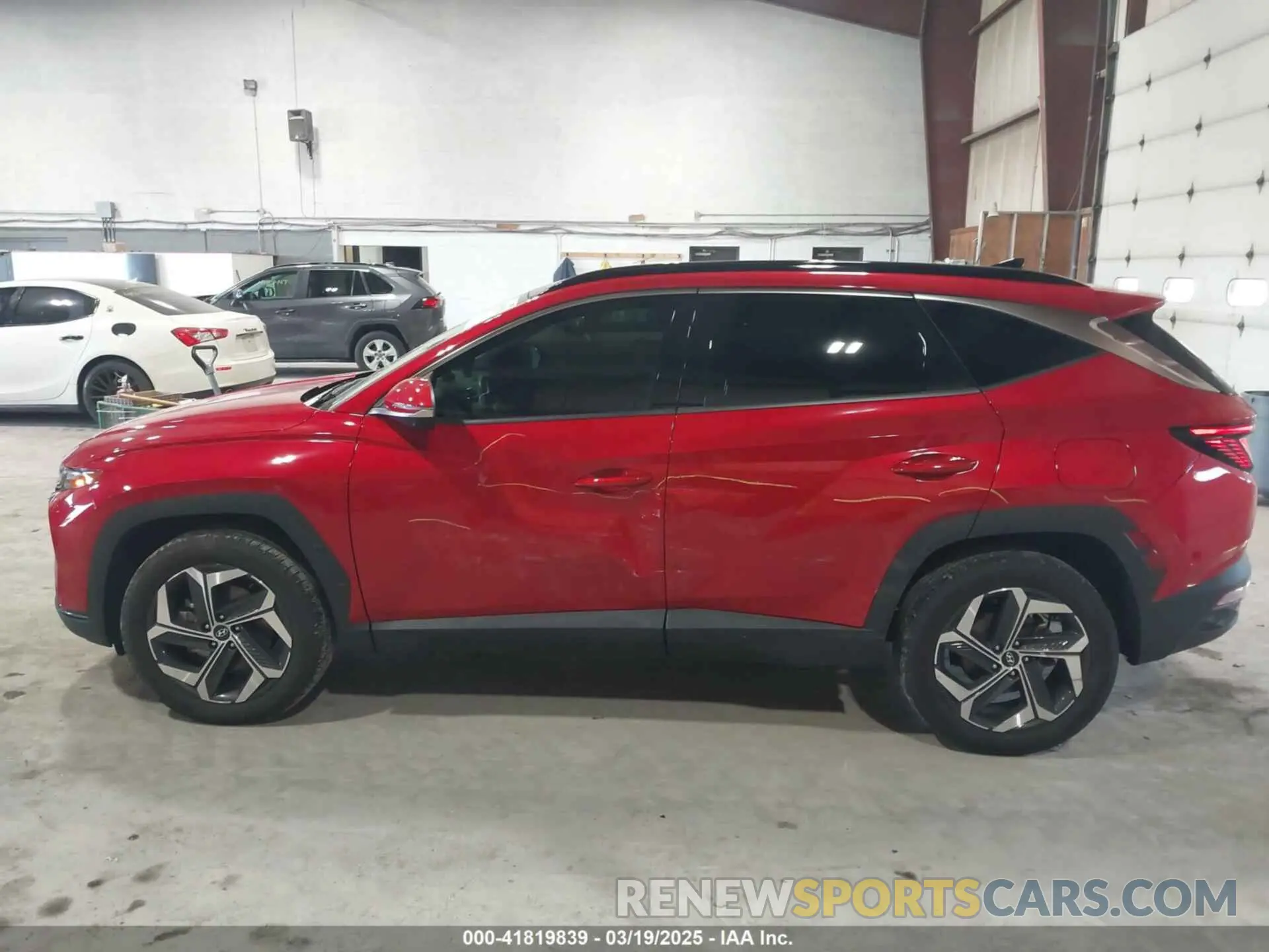 14 Photograph of a damaged car 5NMJECAE5NH080923 HYUNDAI TUCSON 2022