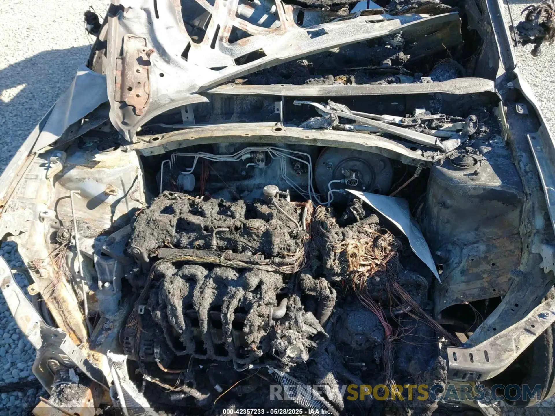 10 Photograph of a damaged car 5NMJECAE5NH114388 HYUNDAI TUCSON 2022