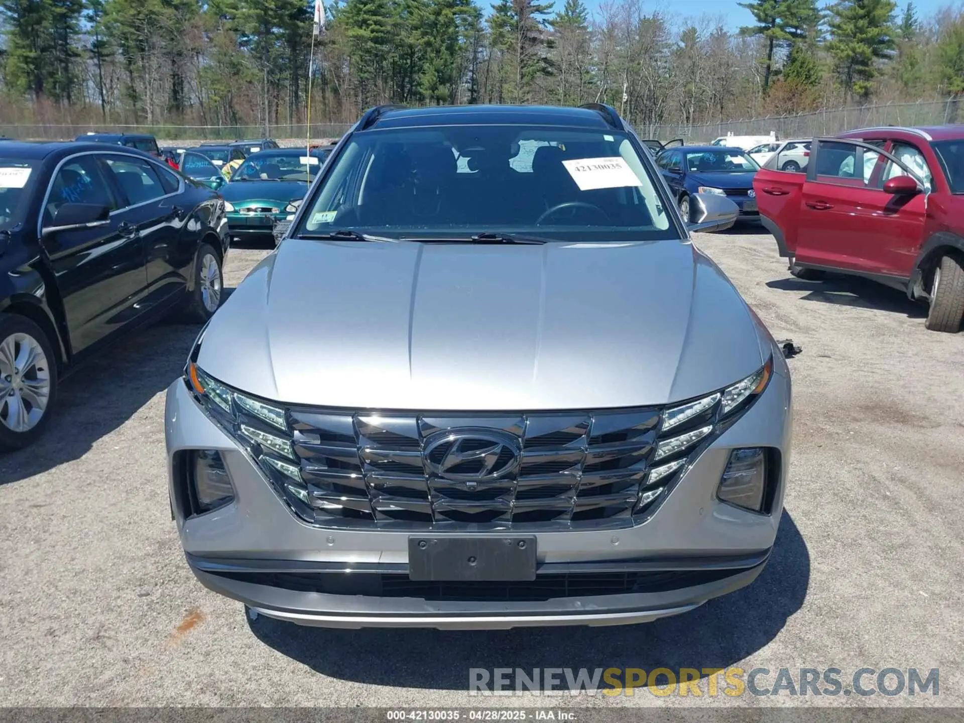 17 Photograph of a damaged car 5NMJECAE8NH019405 HYUNDAI TUCSON 2022