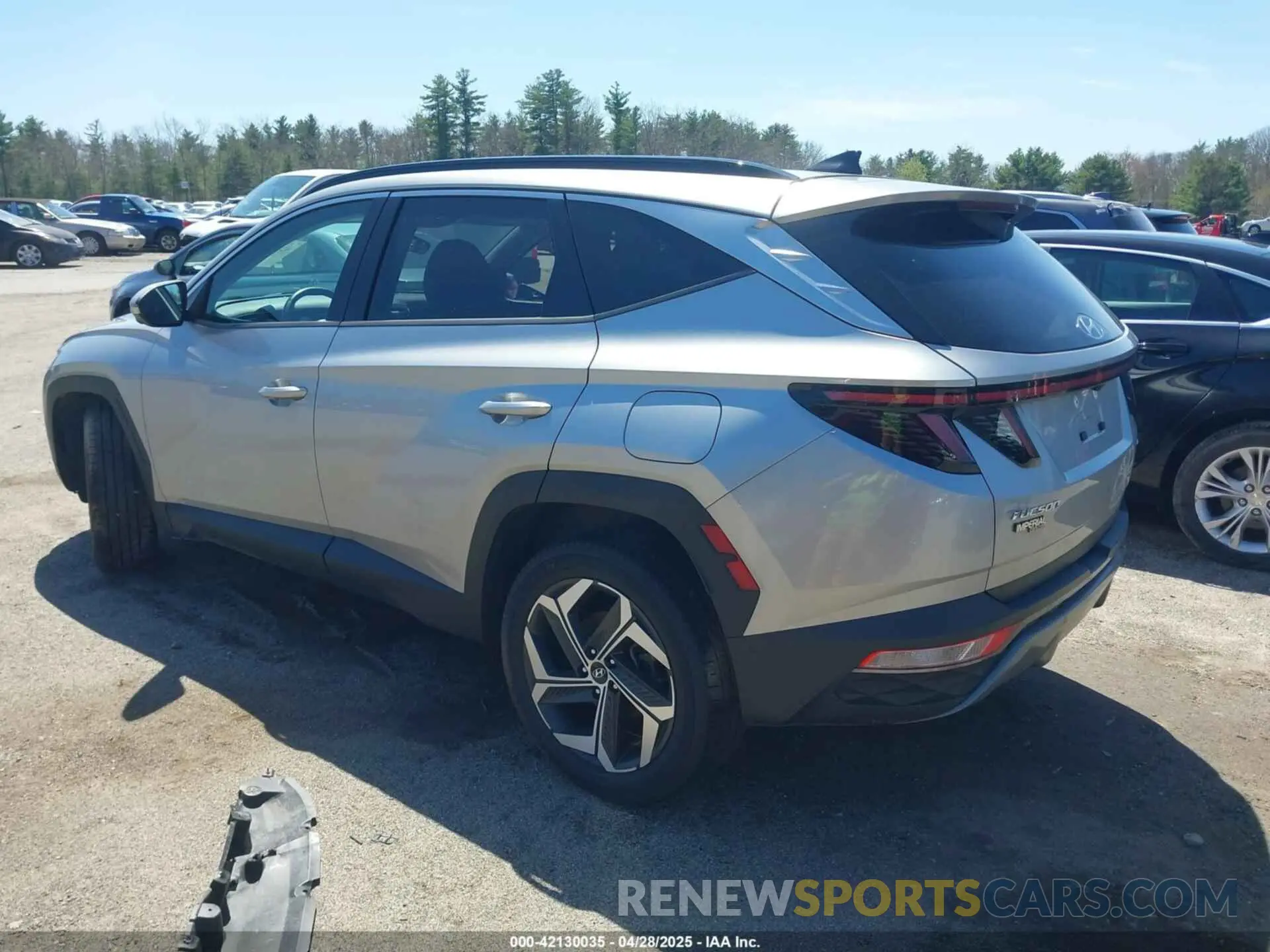 3 Photograph of a damaged car 5NMJECAE8NH019405 HYUNDAI TUCSON 2022