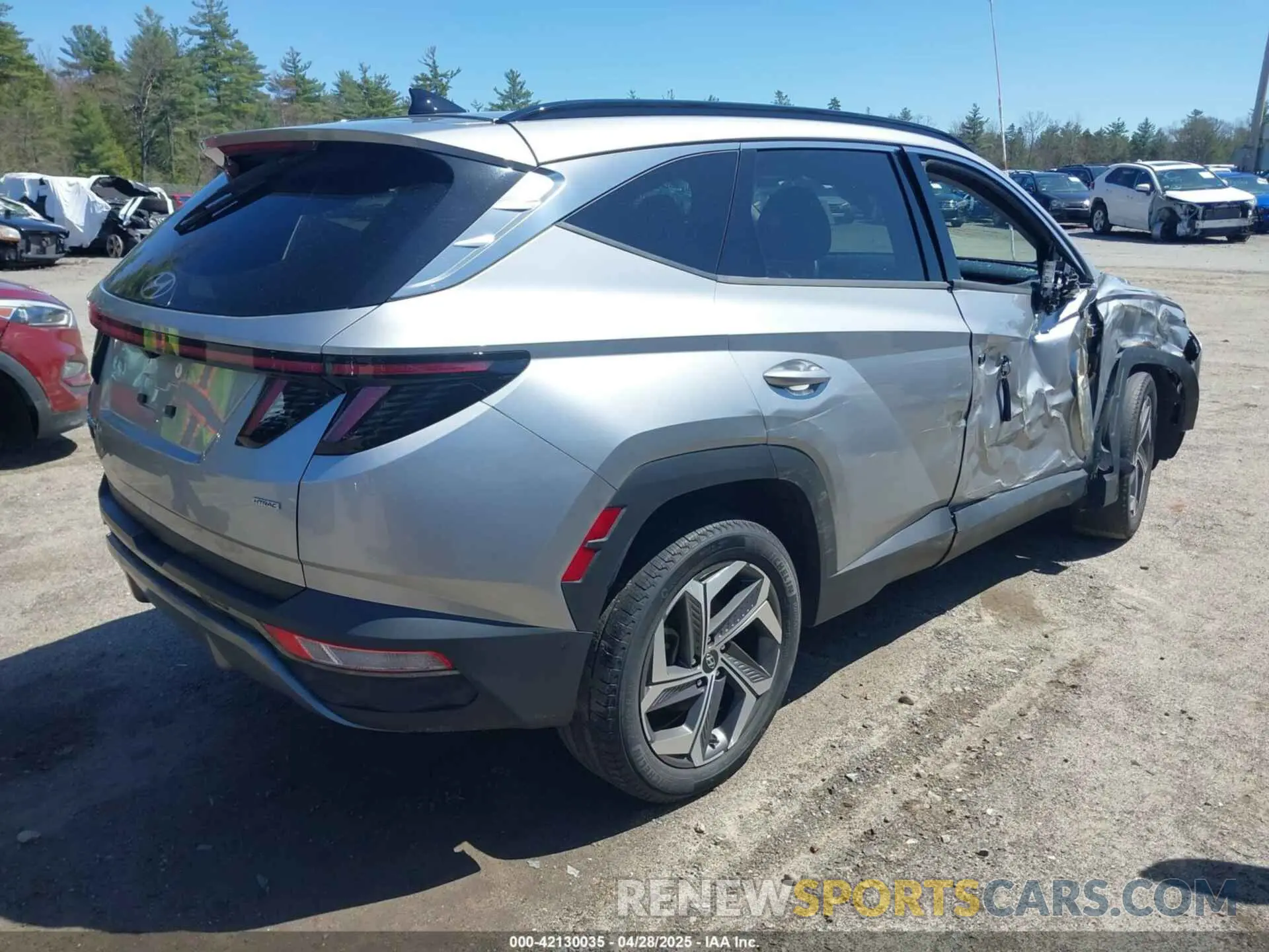 4 Photograph of a damaged car 5NMJECAE8NH019405 HYUNDAI TUCSON 2022