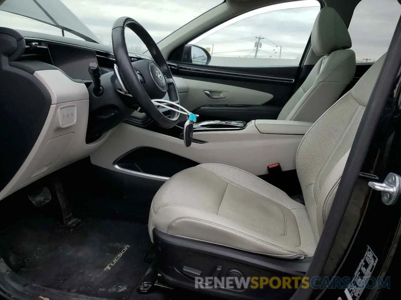 7 Photograph of a damaged car 5NMJECAE8NH105698 HYUNDAI TUCSON 2022