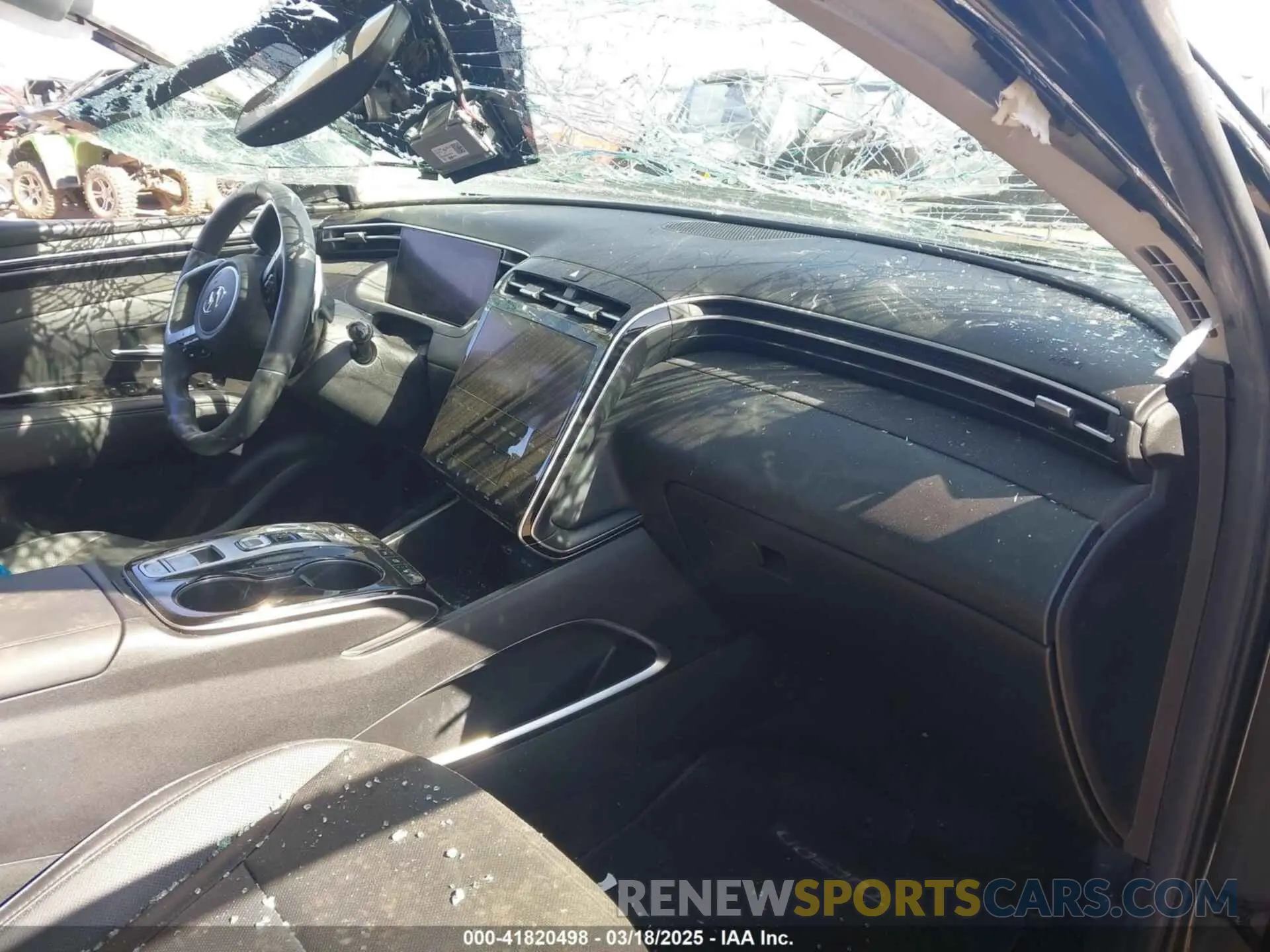 5 Photograph of a damaged car 5NMJECAE8NH146705 HYUNDAI TUCSON 2022