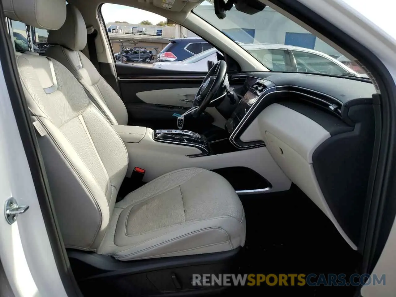 7 Photograph of a damaged car 5NMJECAE9NH061114 HYUNDAI TUCSON 2022