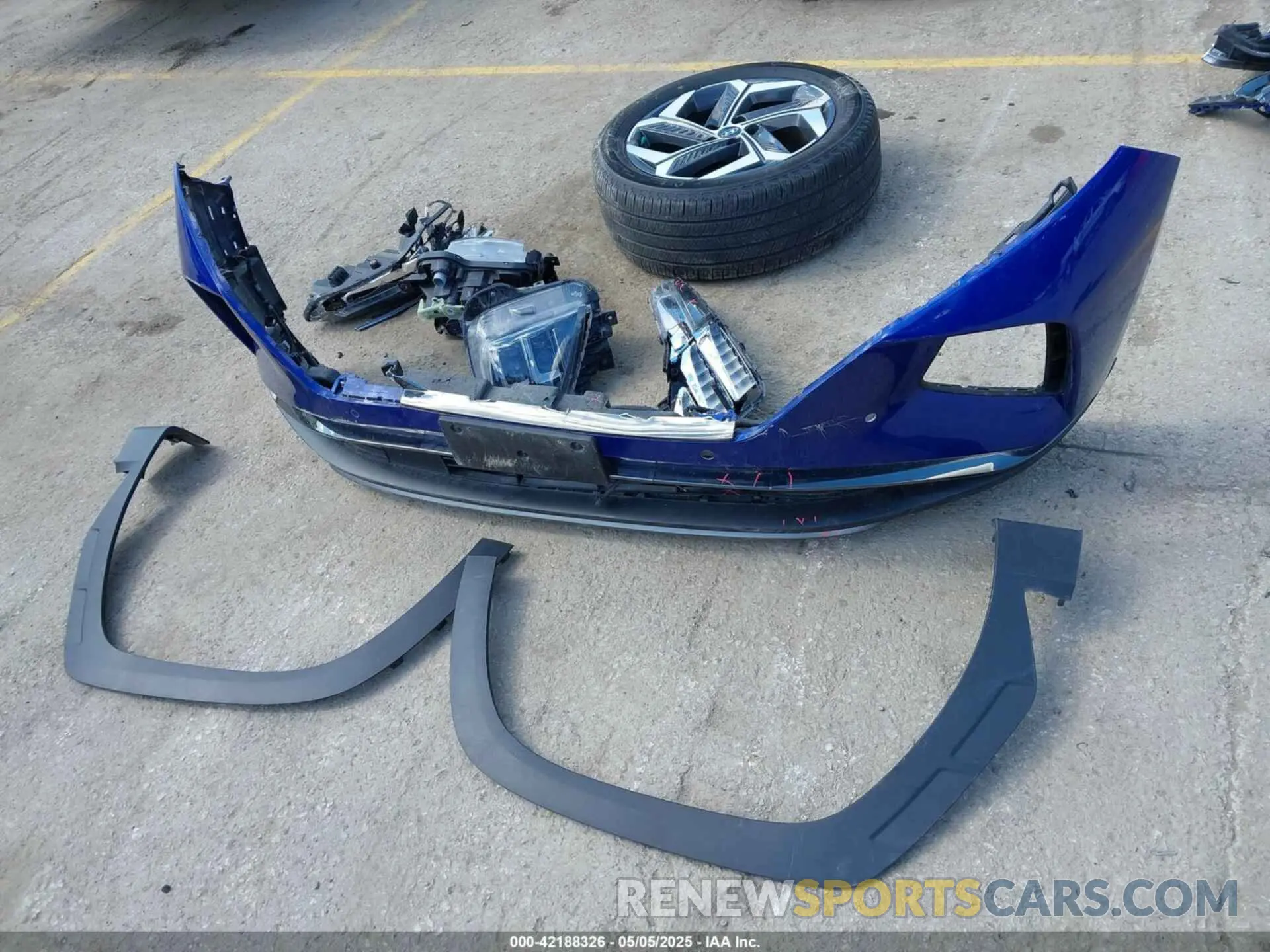 12 Photograph of a damaged car 5NMJECAE9NH106021 HYUNDAI TUCSON 2022