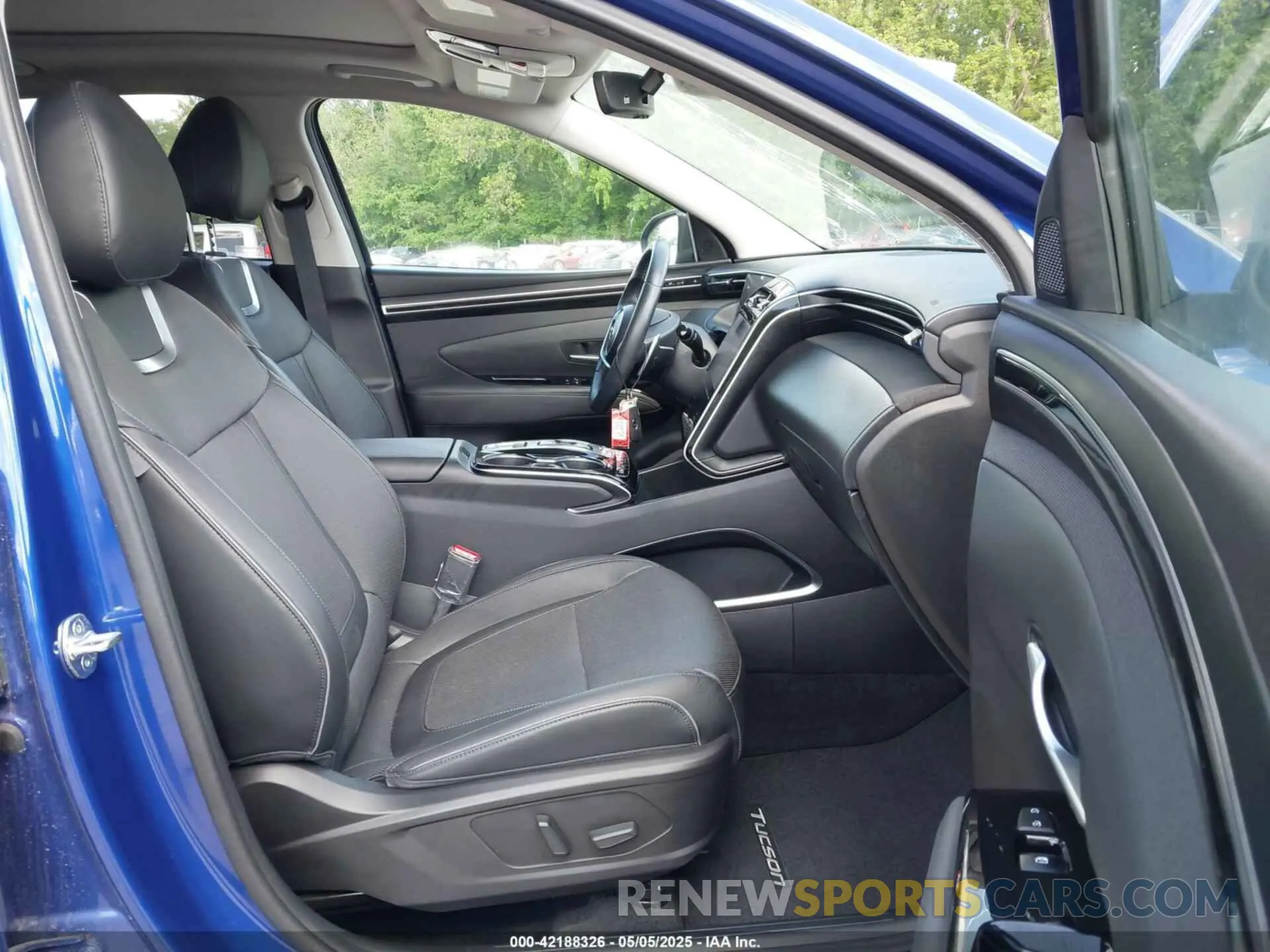 5 Photograph of a damaged car 5NMJECAE9NH106021 HYUNDAI TUCSON 2022