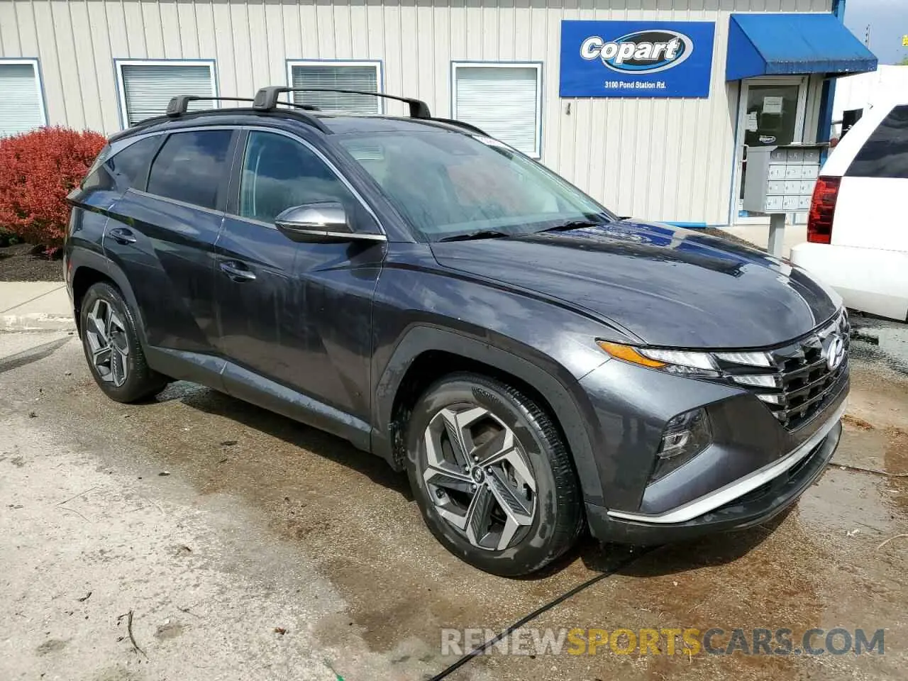 4 Photograph of a damaged car 5NMJF3AE0NH064917 HYUNDAI TUCSON 2022