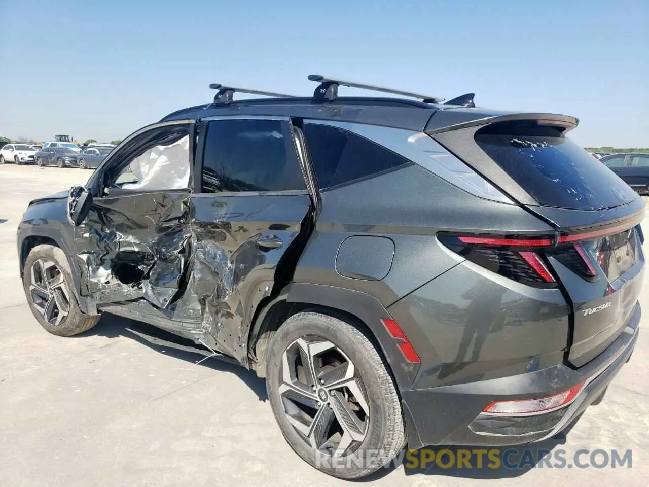 2 Photograph of a damaged car 5NMJF3AE1NH050993 HYUNDAI TUCSON 2022