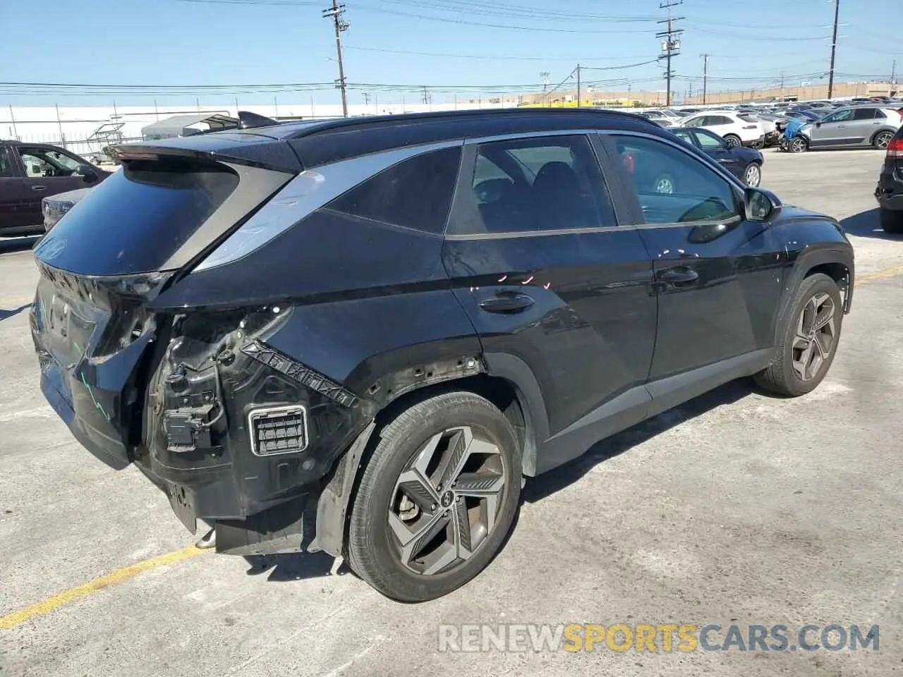 3 Photograph of a damaged car 5NMJF3AE2NH008302 HYUNDAI TUCSON 2022