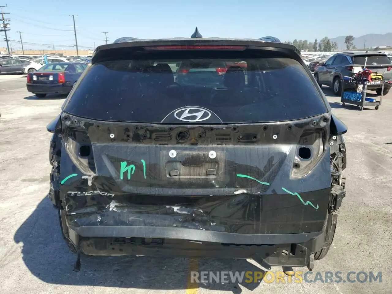 6 Photograph of a damaged car 5NMJF3AE2NH008302 HYUNDAI TUCSON 2022