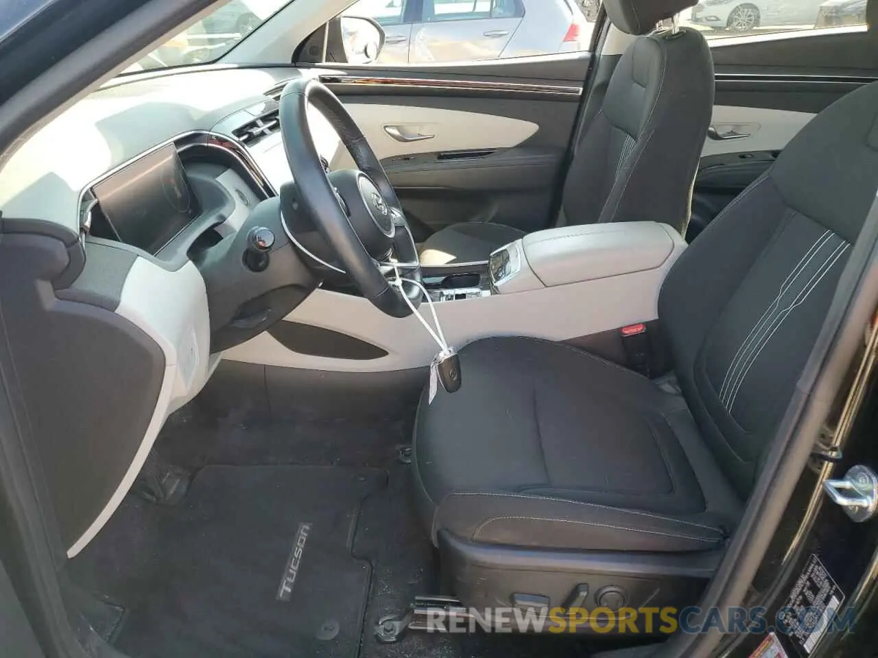 7 Photograph of a damaged car 5NMJF3AE2NH008302 HYUNDAI TUCSON 2022