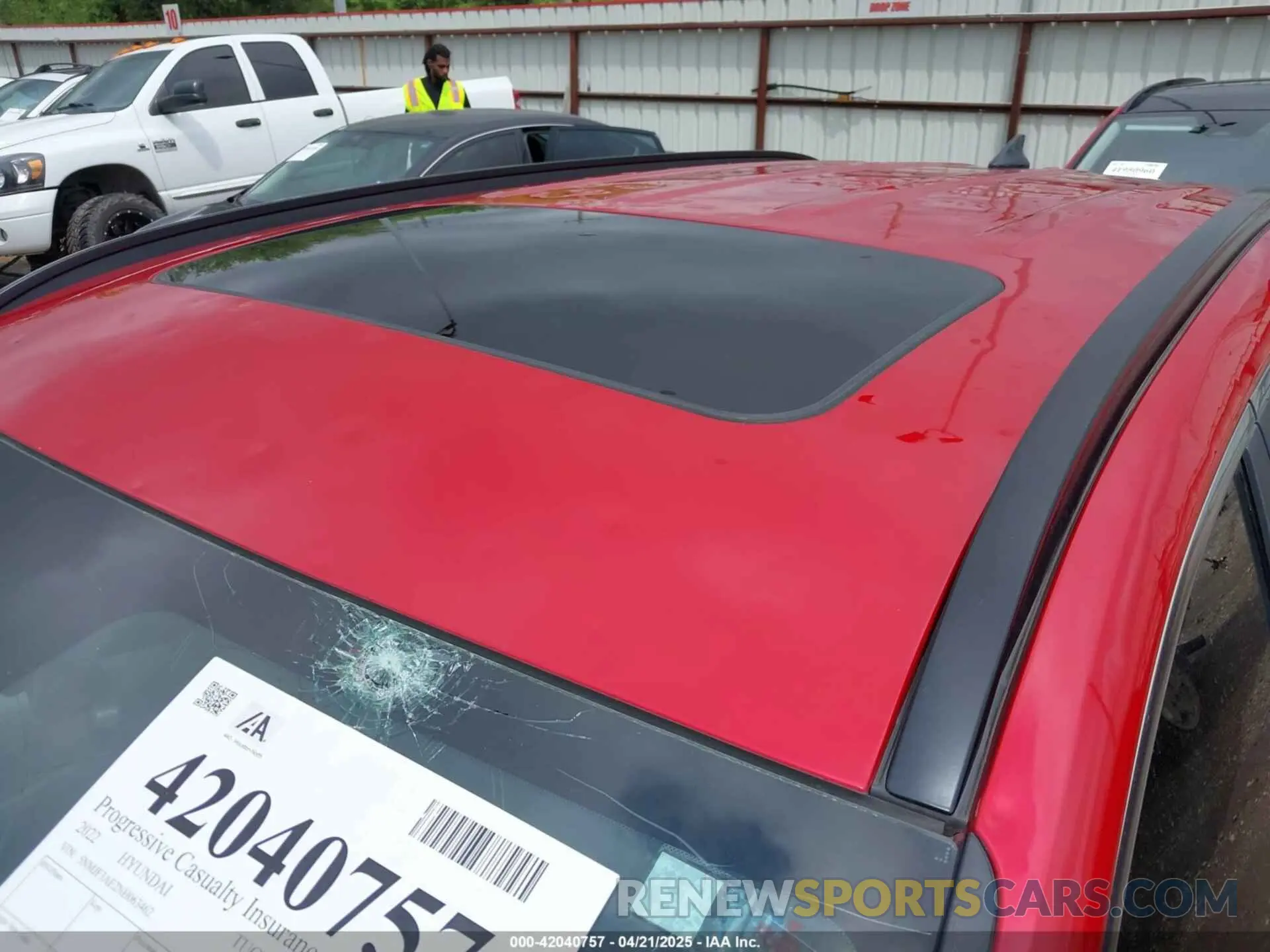 19 Photograph of a damaged car 5NMJF3AE2NH063462 HYUNDAI TUCSON 2022