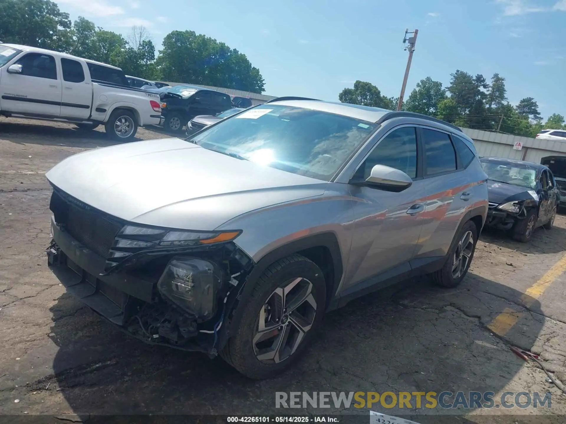 2 Photograph of a damaged car 5NMJF3AE2NH085753 HYUNDAI TUCSON 2022