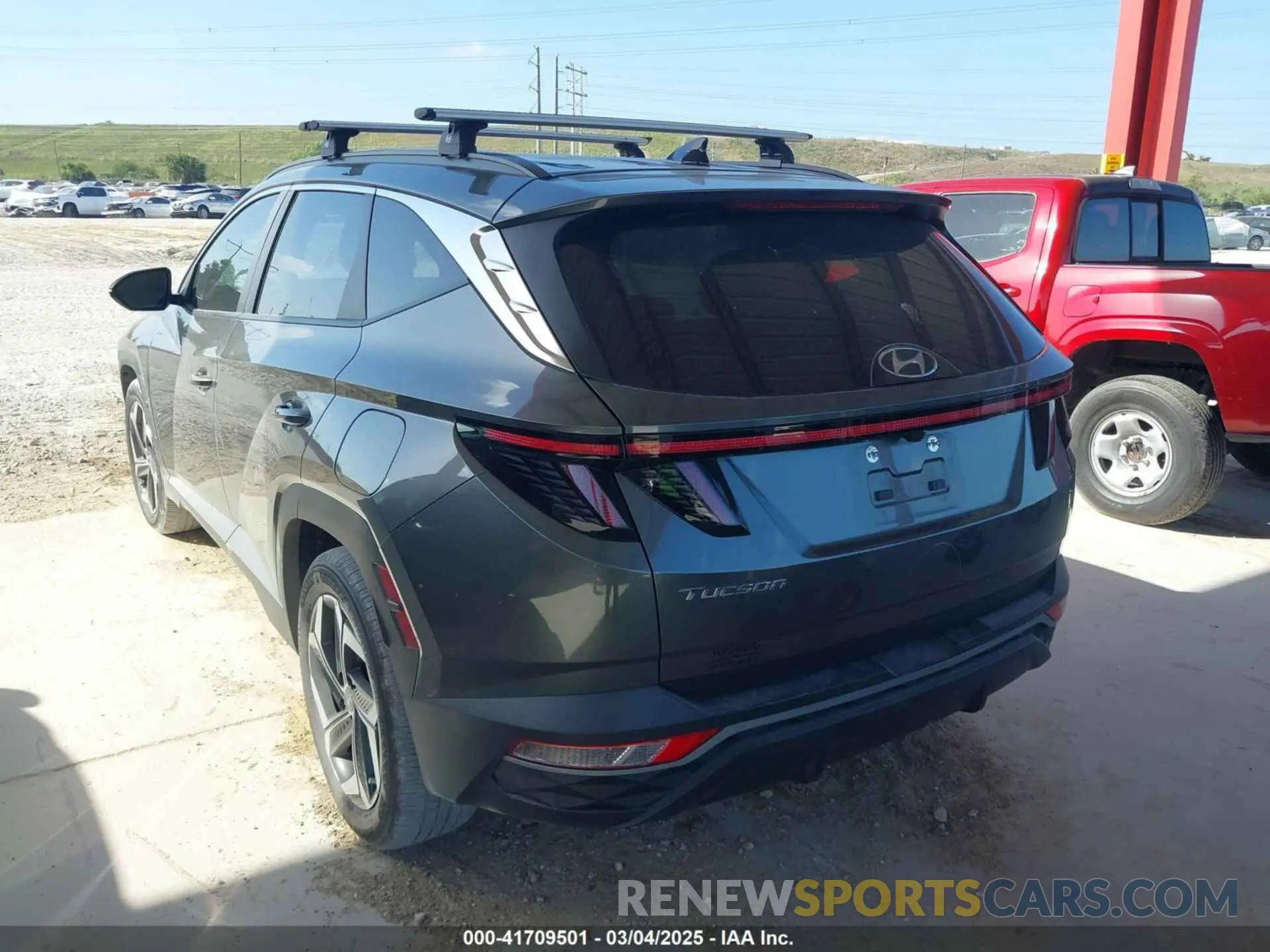 3 Photograph of a damaged car 5NMJF3AE2NH157468 HYUNDAI TUCSON 2022