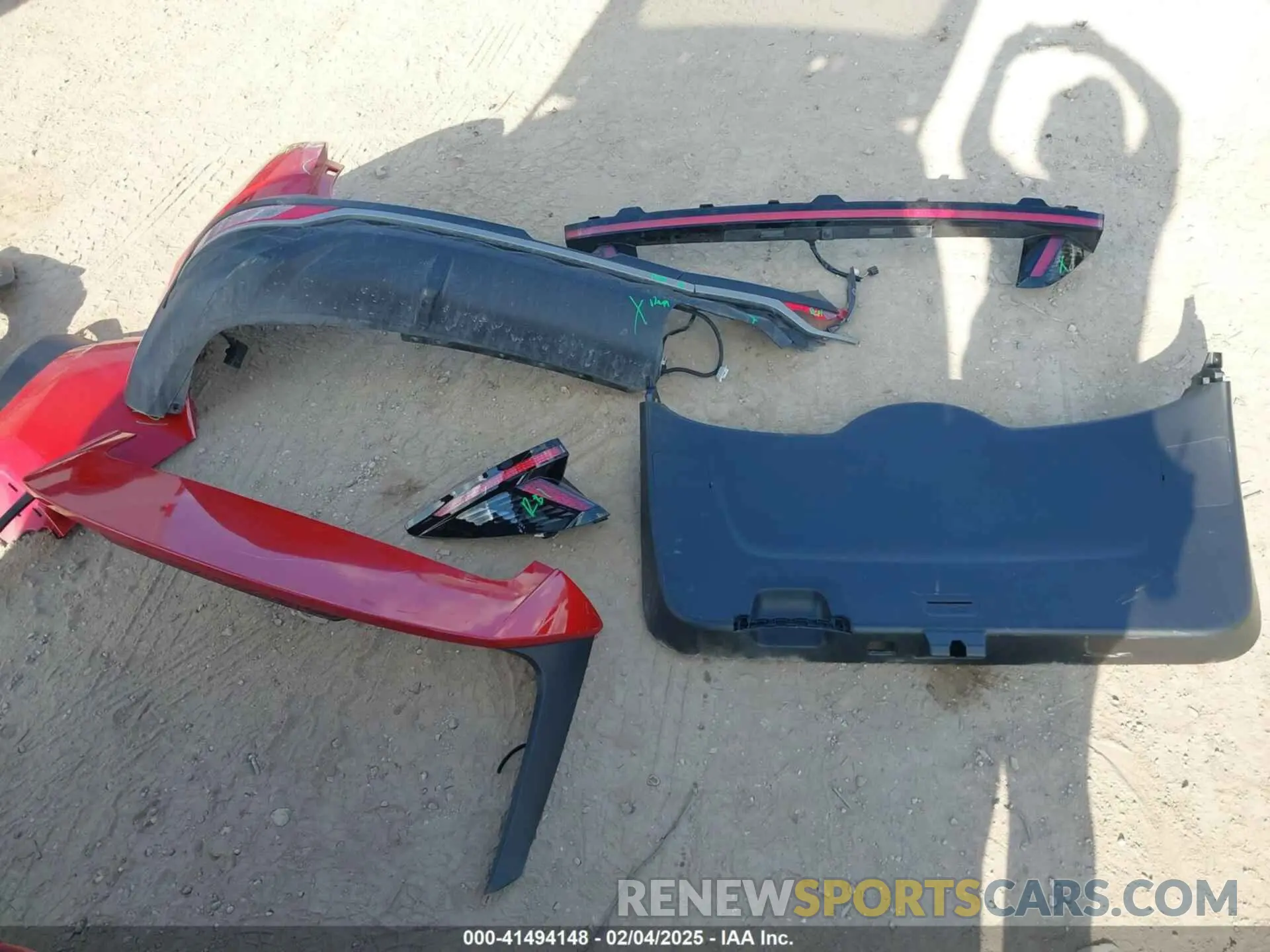 12 Photograph of a damaged car 5NMJF3AE3NH004727 HYUNDAI TUCSON 2022