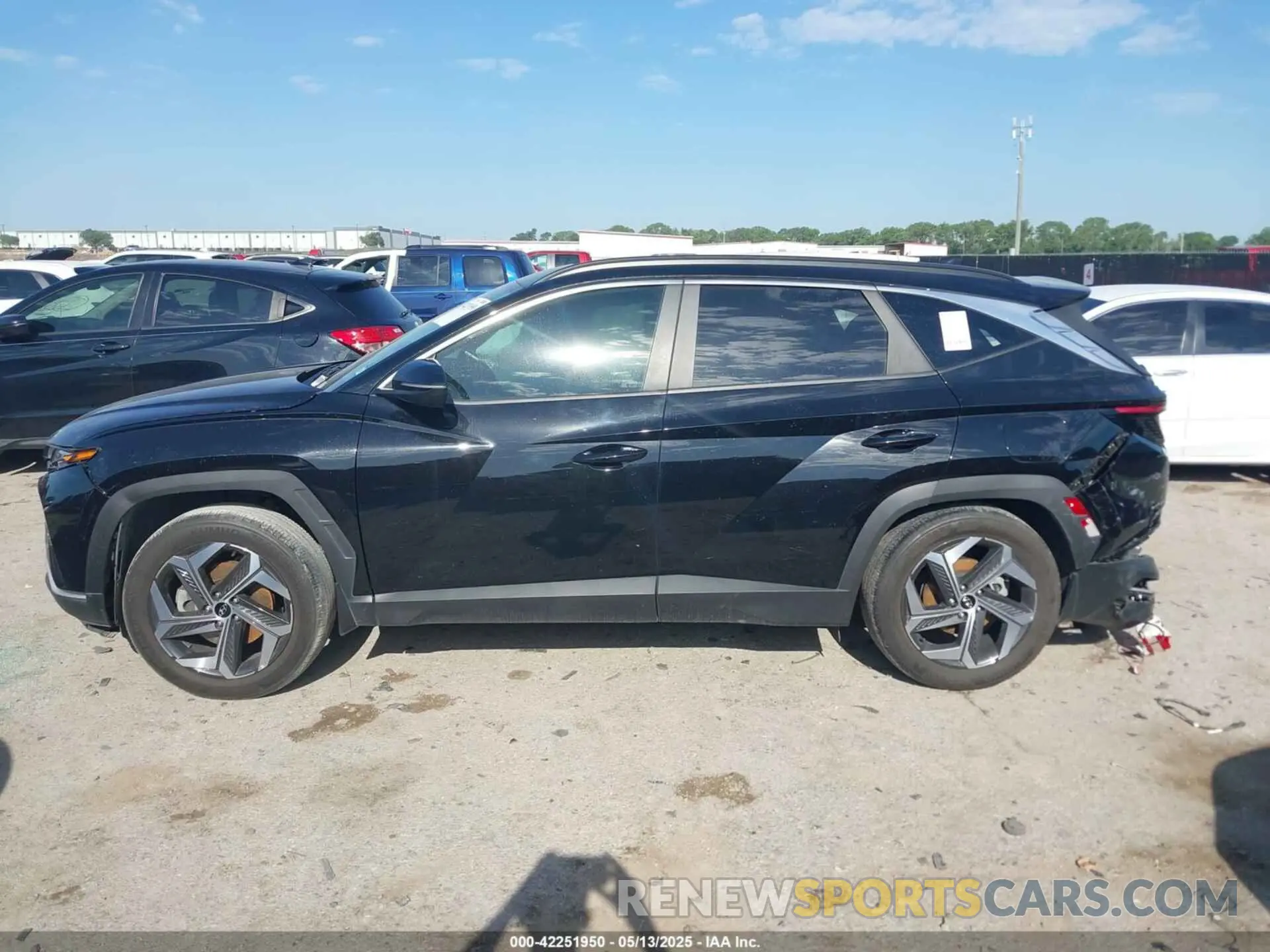 14 Photograph of a damaged car 5NMJF3AE3NH073434 HYUNDAI TUCSON 2022