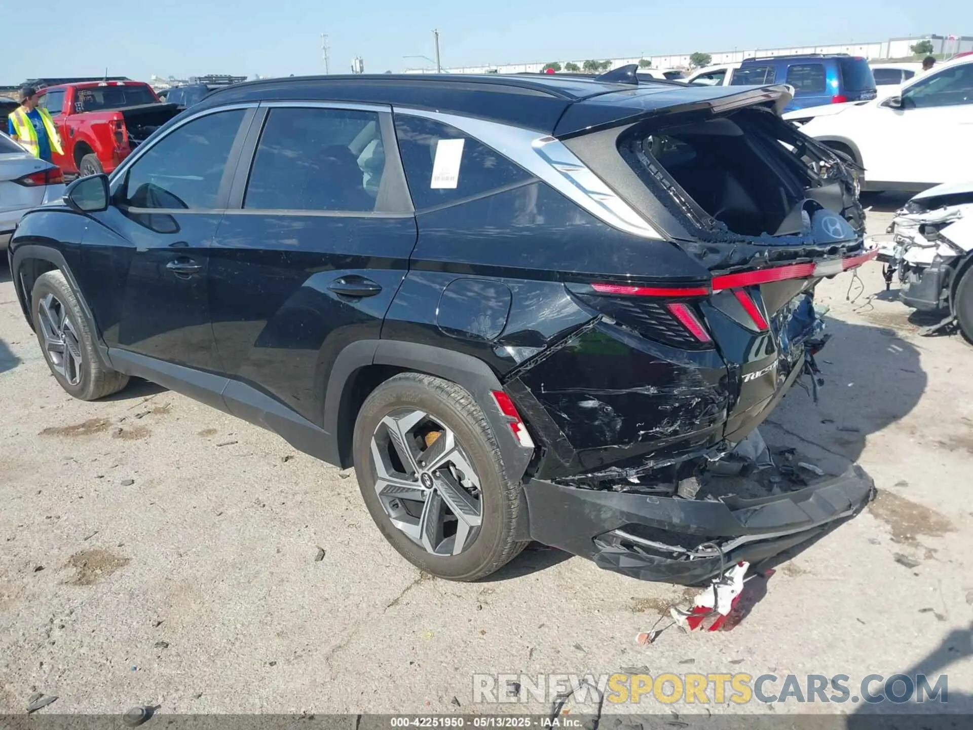 3 Photograph of a damaged car 5NMJF3AE3NH073434 HYUNDAI TUCSON 2022
