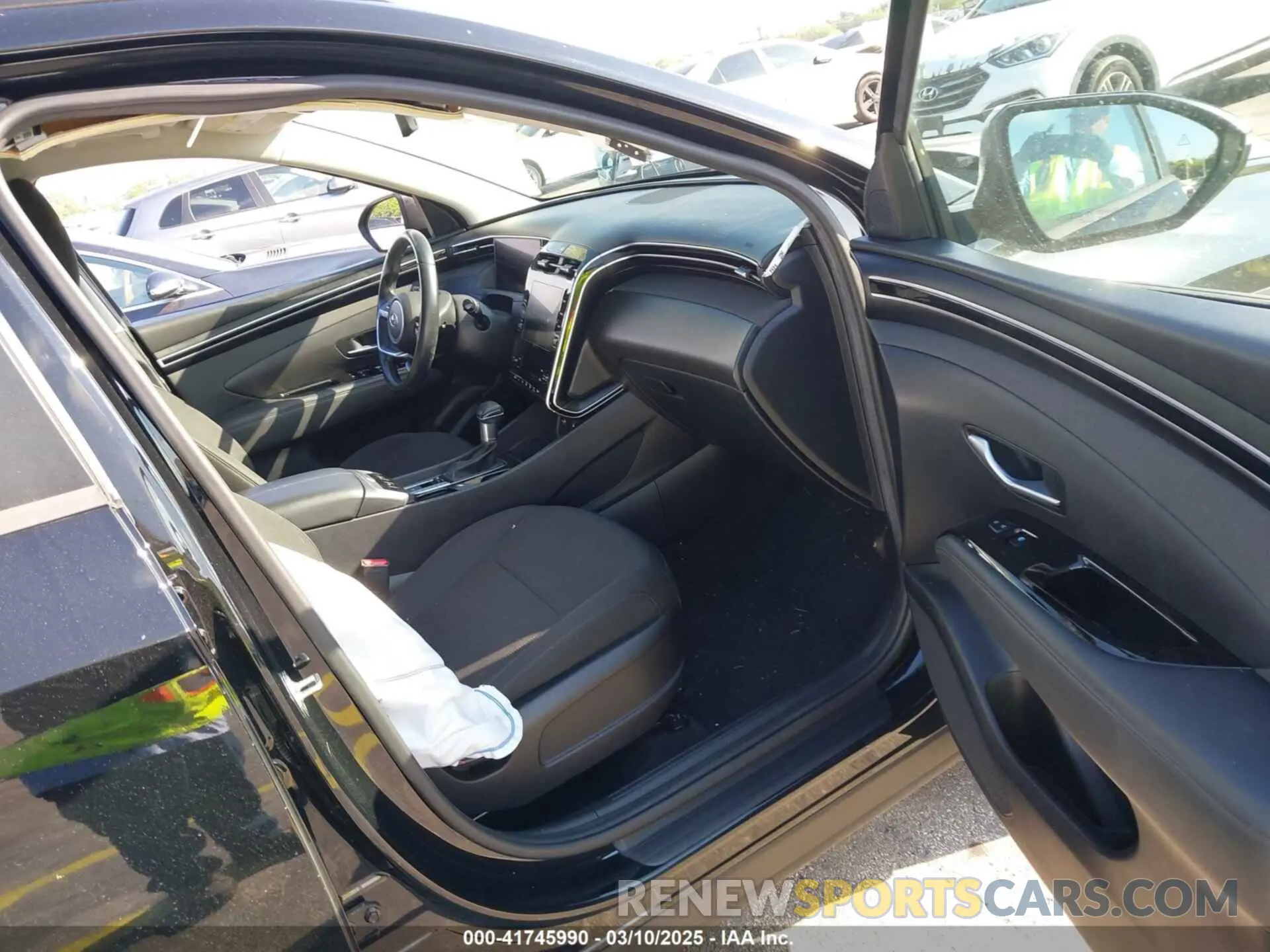 5 Photograph of a damaged car 5NMJF3AE4NH054584 HYUNDAI TUCSON 2022