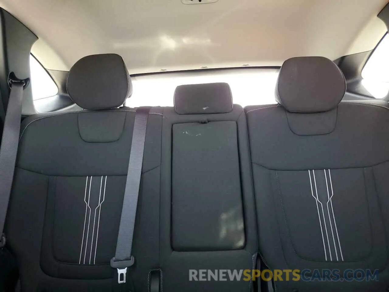 10 Photograph of a damaged car 5NMJF3AE5NH092986 HYUNDAI TUCSON 2022