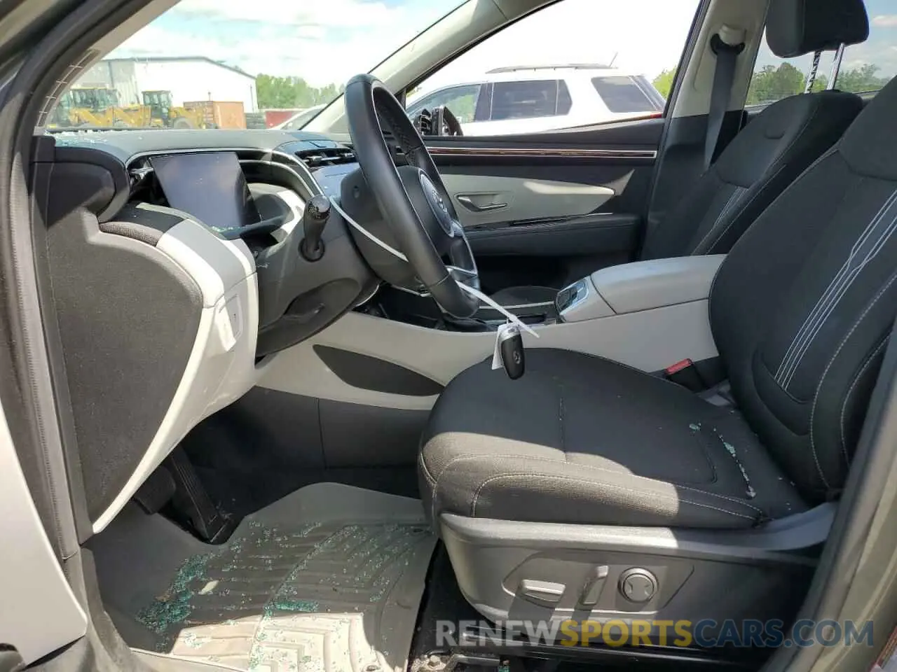 7 Photograph of a damaged car 5NMJF3AE5NH092986 HYUNDAI TUCSON 2022